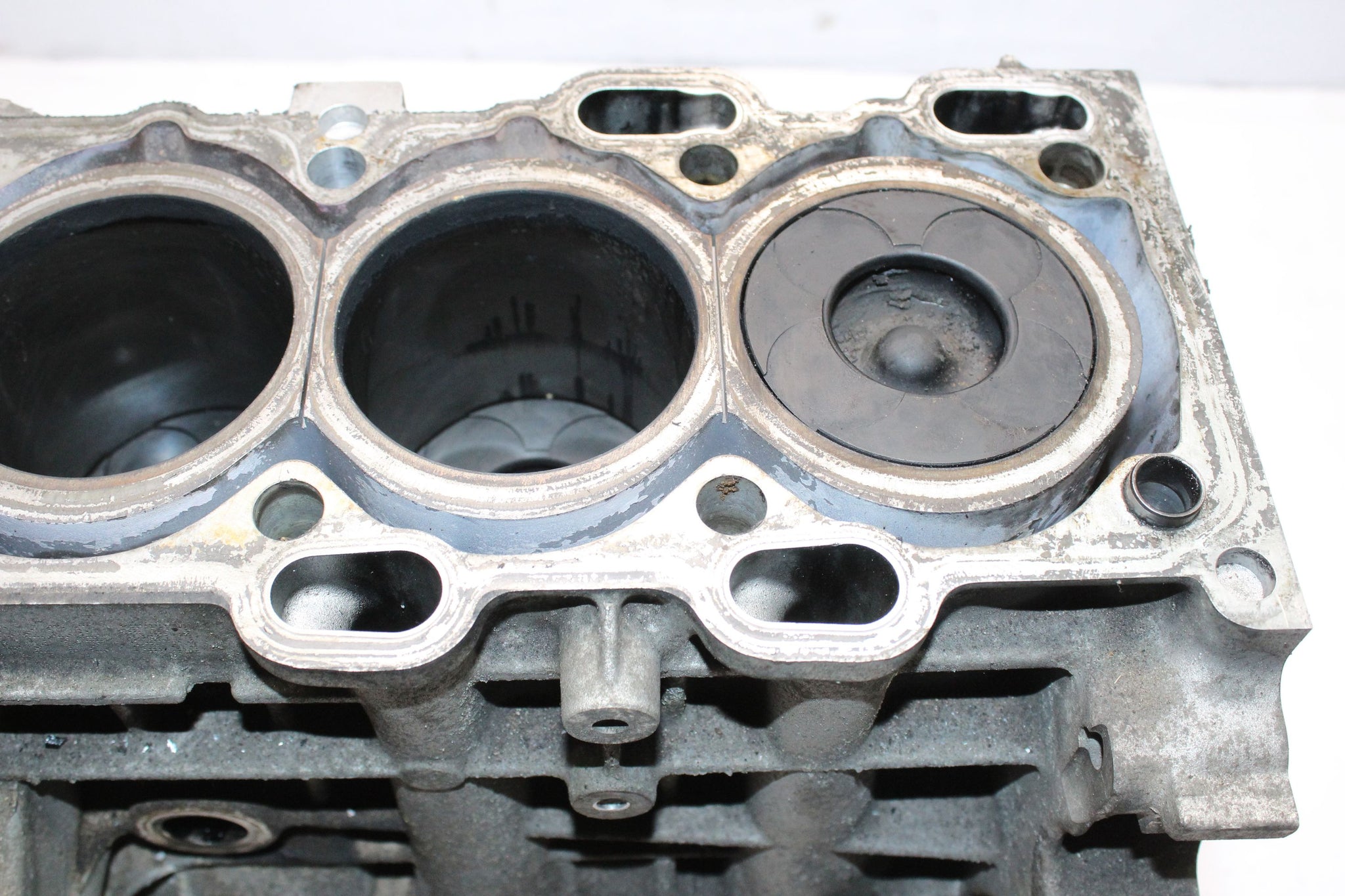 2010 VOLVO XC90 2.4 Diesel D5244T4 Engine Block Bottom End 31359265