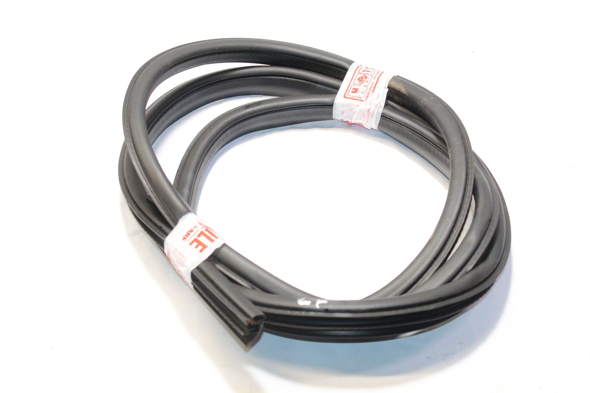 2014 JEEP COMPASS Left side Front Door Seal Rubber