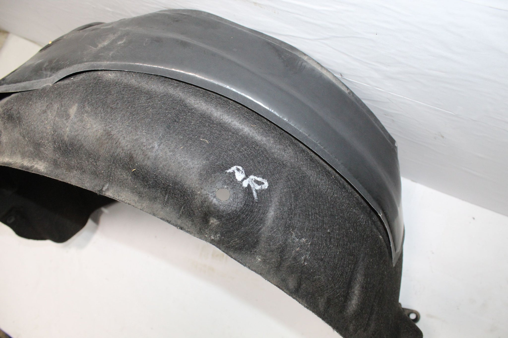 2012 MERCEDES B CLASS W246 RIGHT SIDE REAR SPLASH GUARD