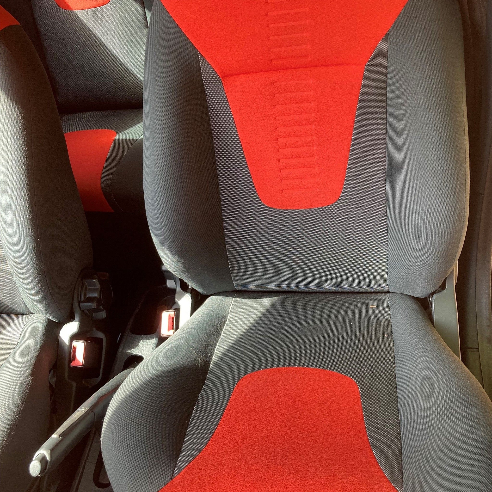 2014 FORD KA Passenger side Front Seat