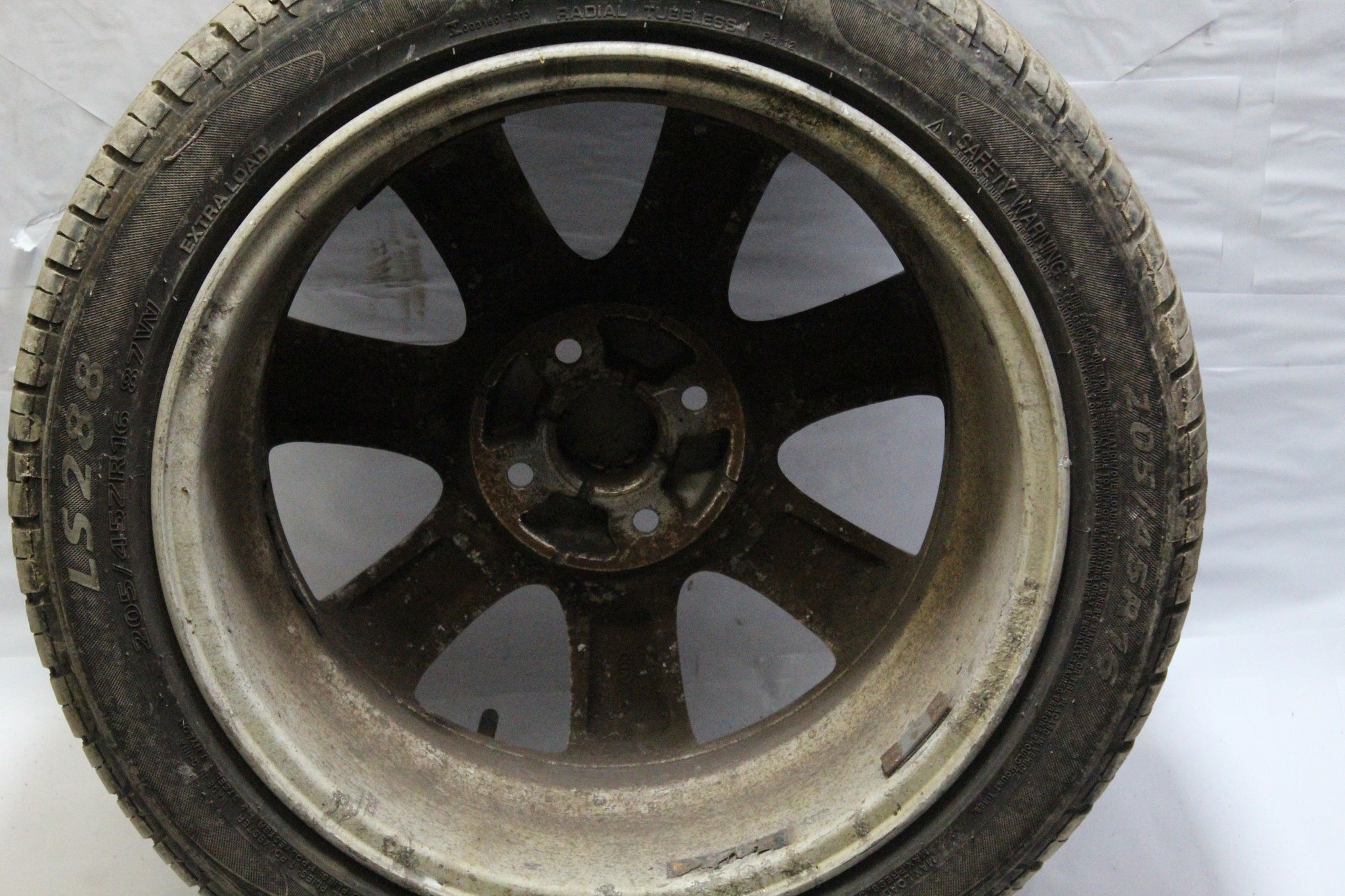 2009 KIA RIO Alloy Wheel with Tyre 205/45 R16 6.6MM
