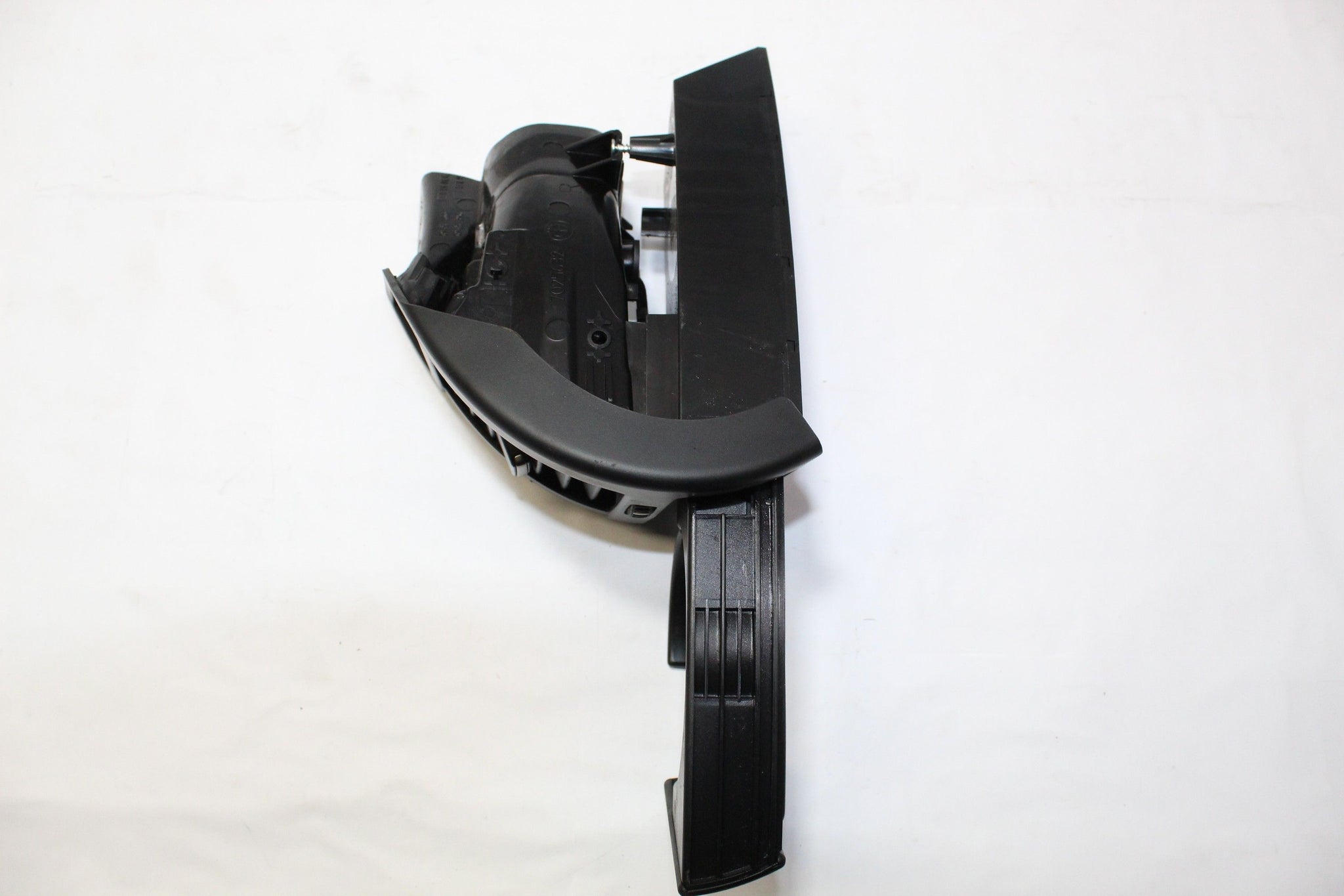 2006 BMW Z4 Right side Air Vent and Cup Holder 7025632