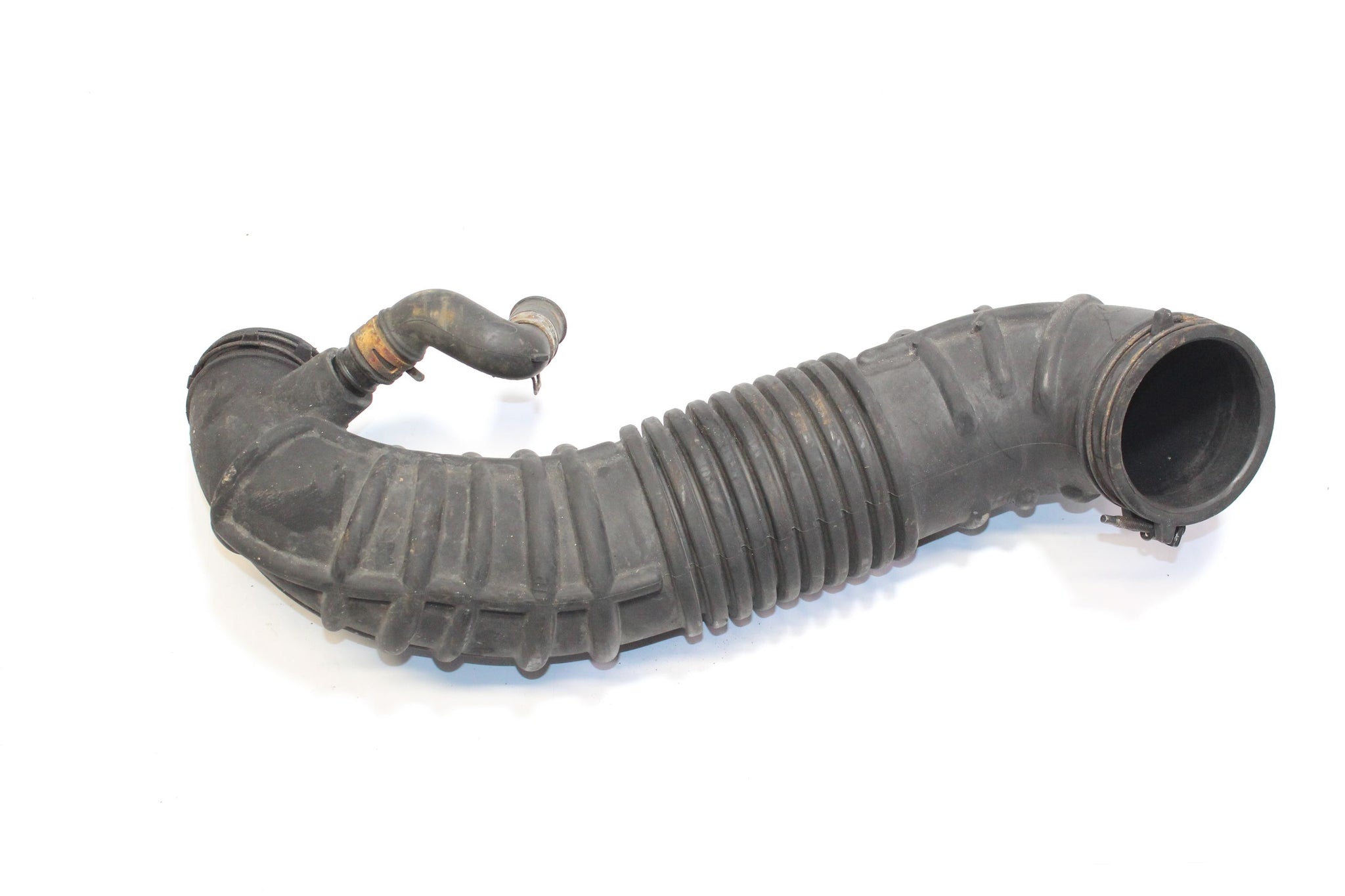 2016 SSANGYON KORANDO 2.2 Air intake Pipe 23510-34200