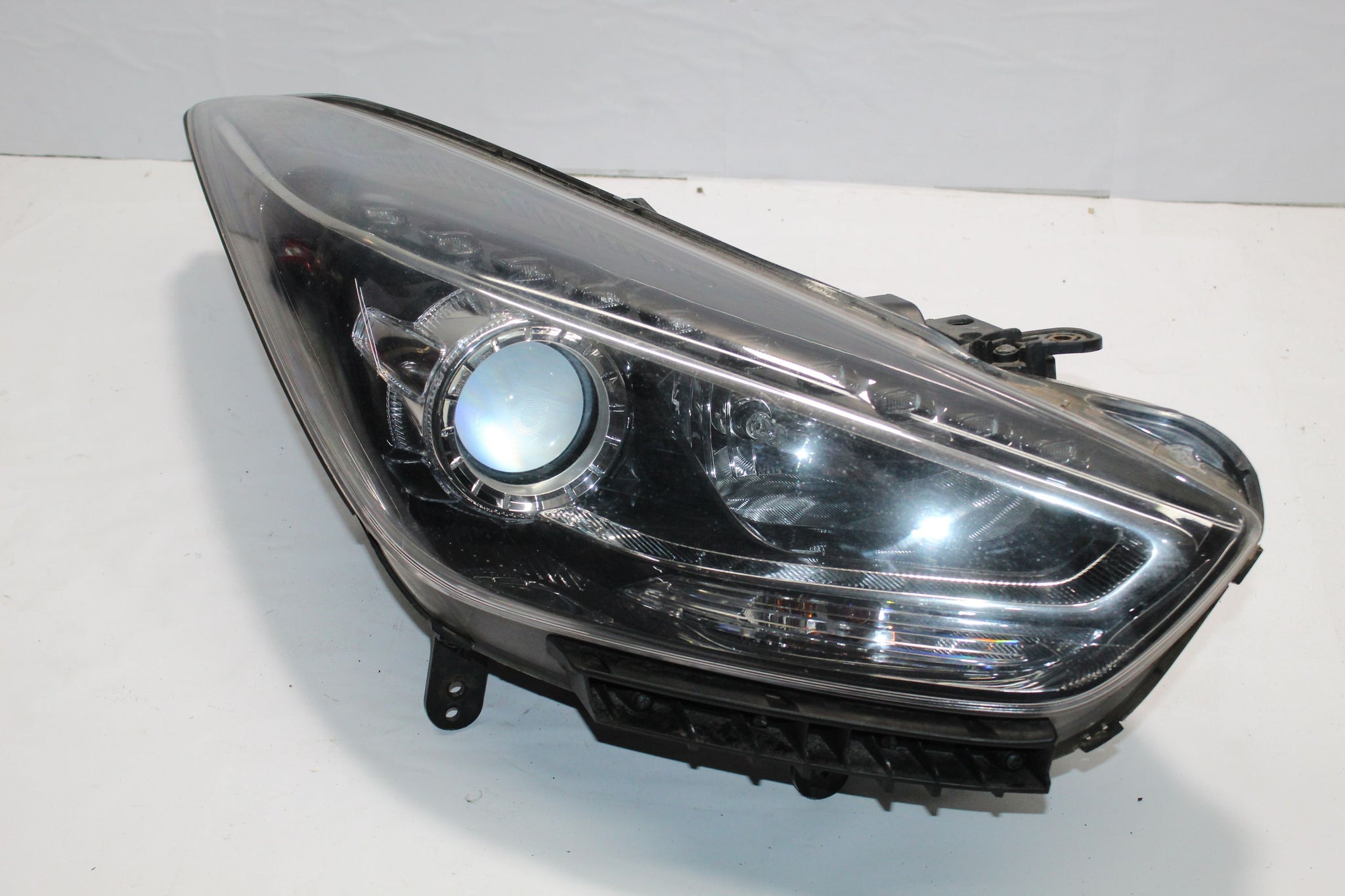 2019 HYUNDAI I40 Right side Front Headlight 92102-3ZXXX