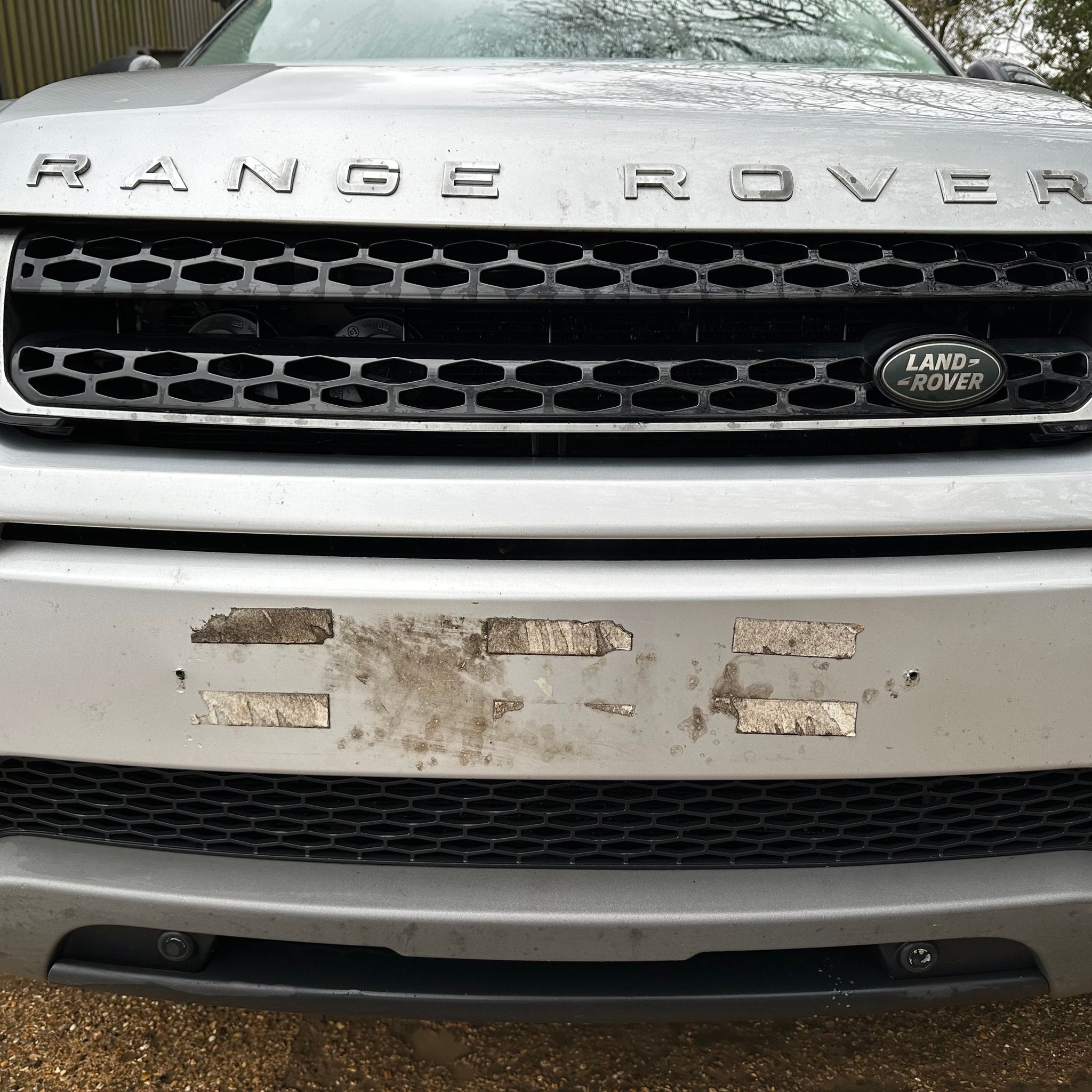 2016 RANGE ROVER EVOQUE FRONT GRILL