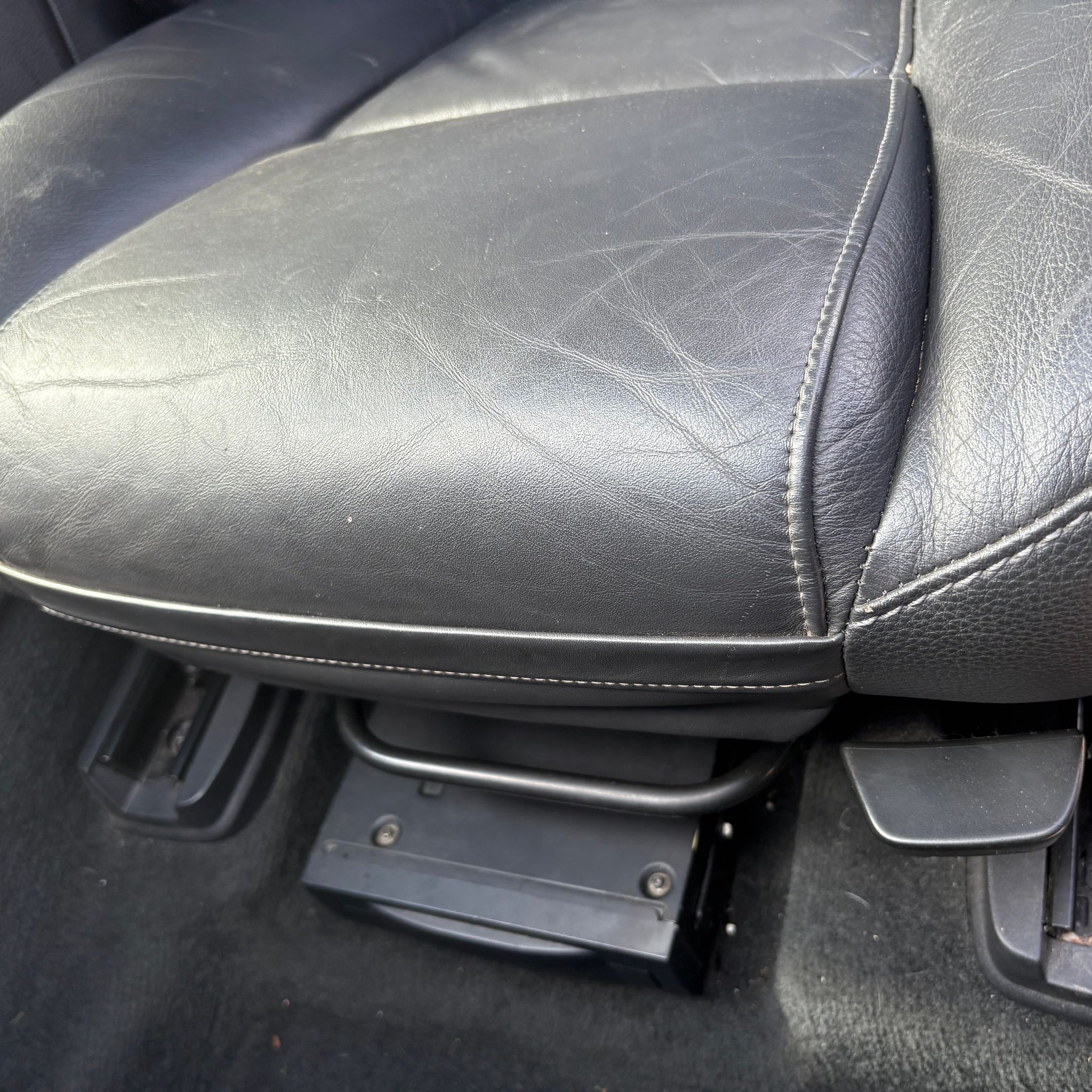2010 VOLVO XC90 PASSENGER SIDE FRONT