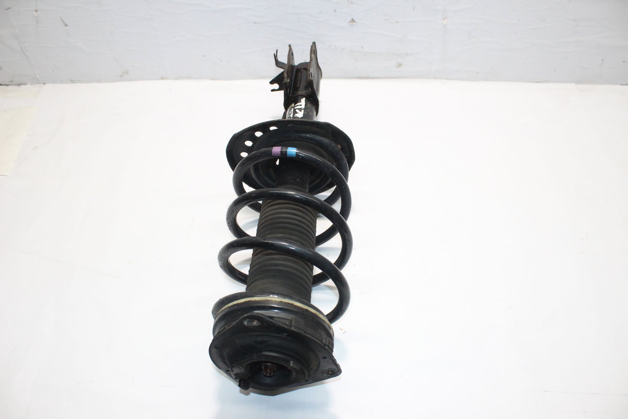 2012 NISSAN QASHQAI +2 1.5 Right side Front Suspension Leg