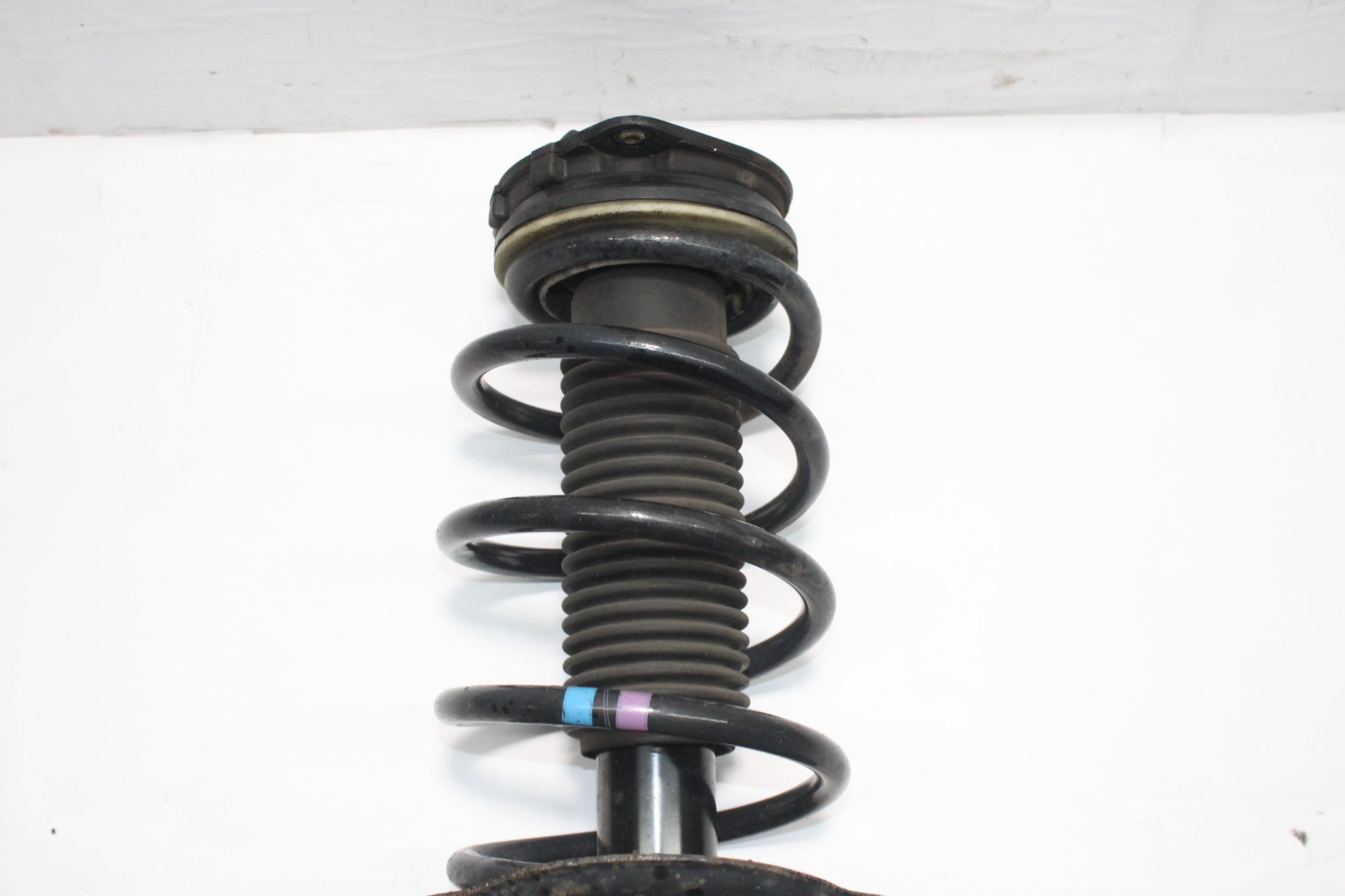 2012 NISSAN QASHQAI +2 1.5 Right side Front Suspension Leg