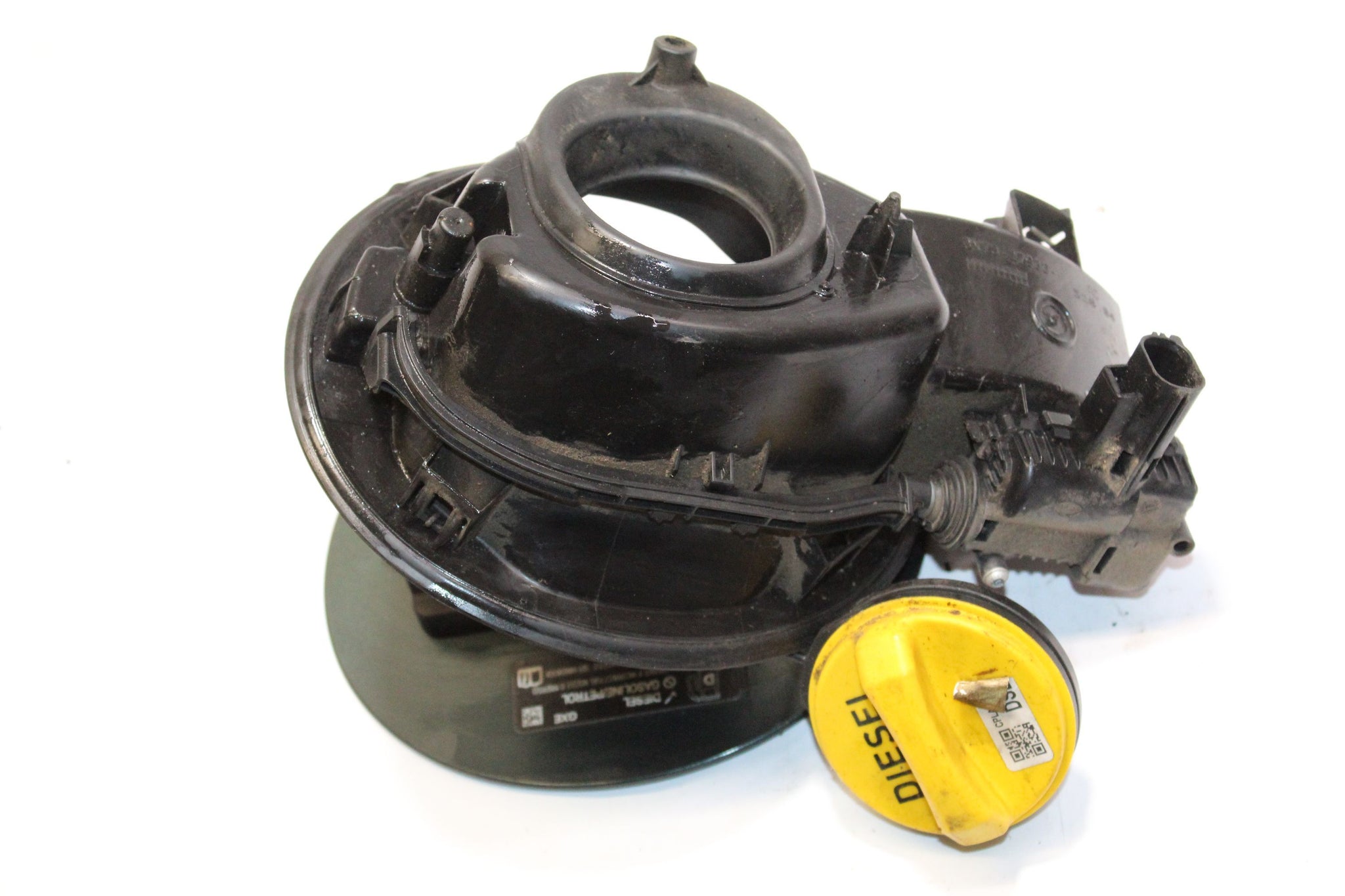 2015 JAGUAR XE FUEL FLAP BRITISH RACING GREEN