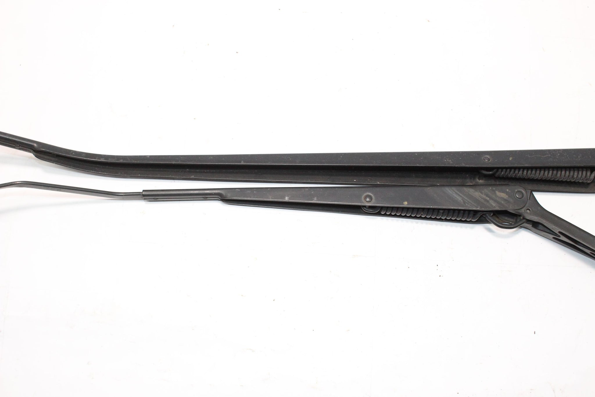 2013 SUZUKI SX4 S-CROSS FRONT WIPER ARMS (PAIR)