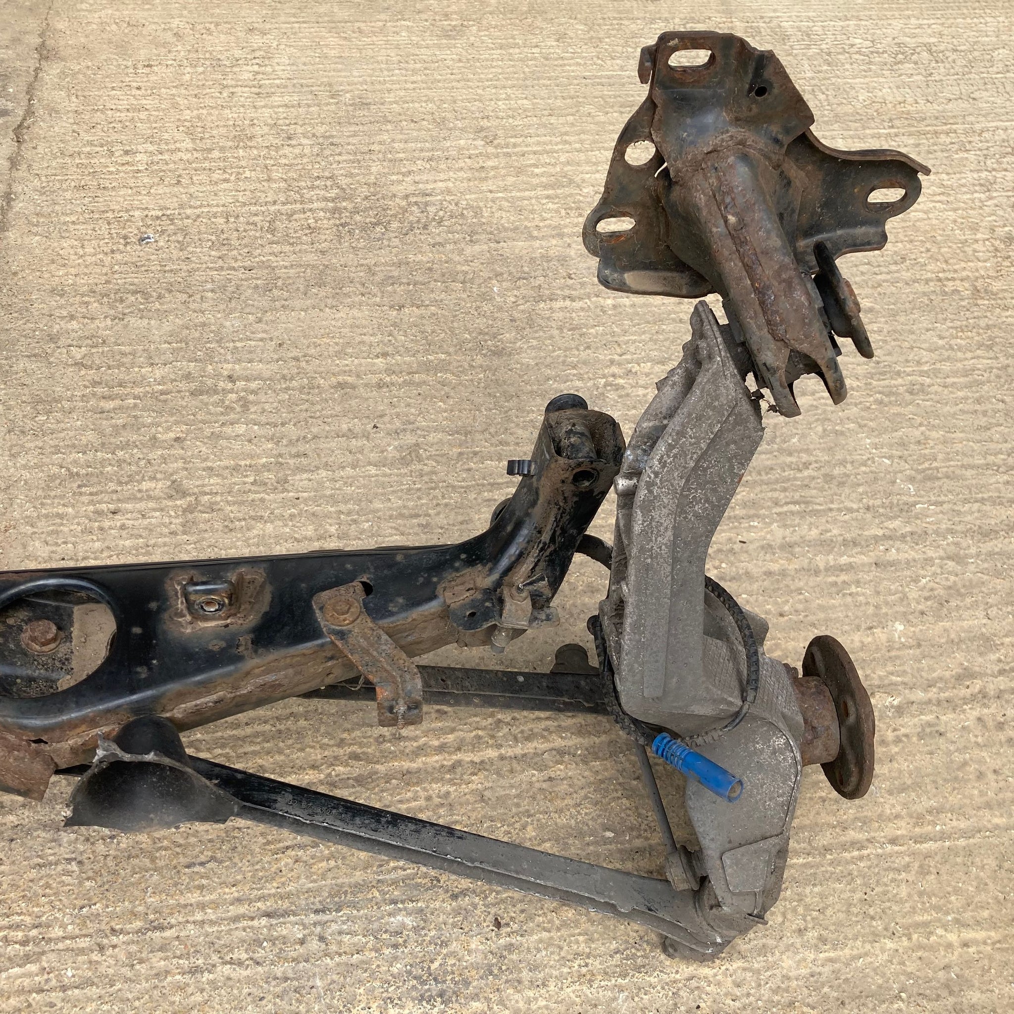 2015 MINI COOPER R58 1.6 REAR AXLE