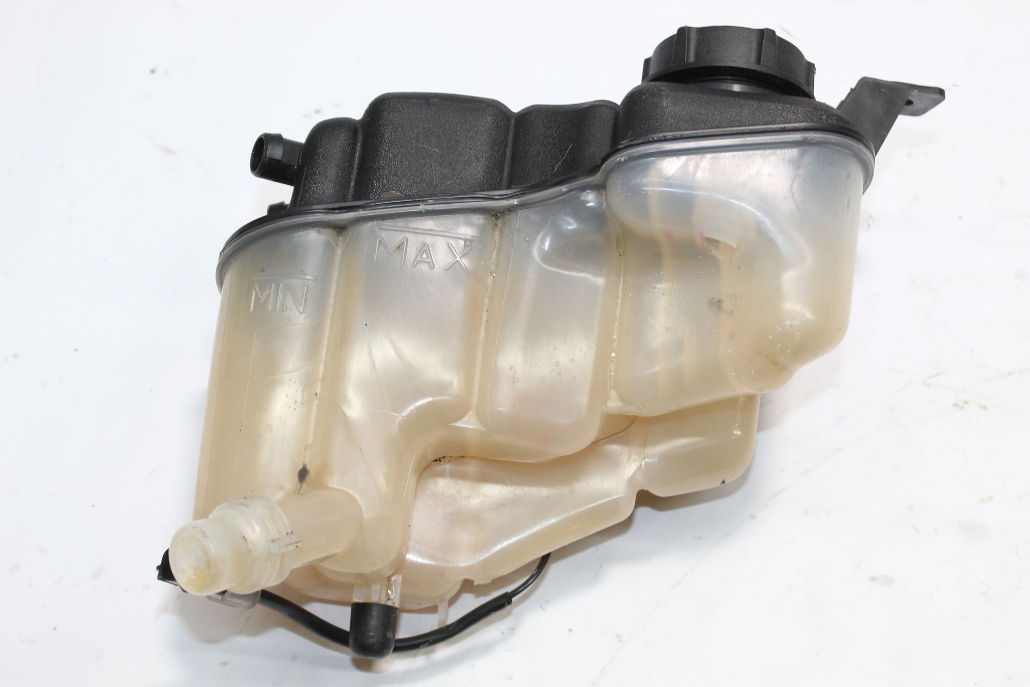 2016 RANGE ROVER EVOQUE 2.0 Coolant Expansion Tank FK72-8K218-A