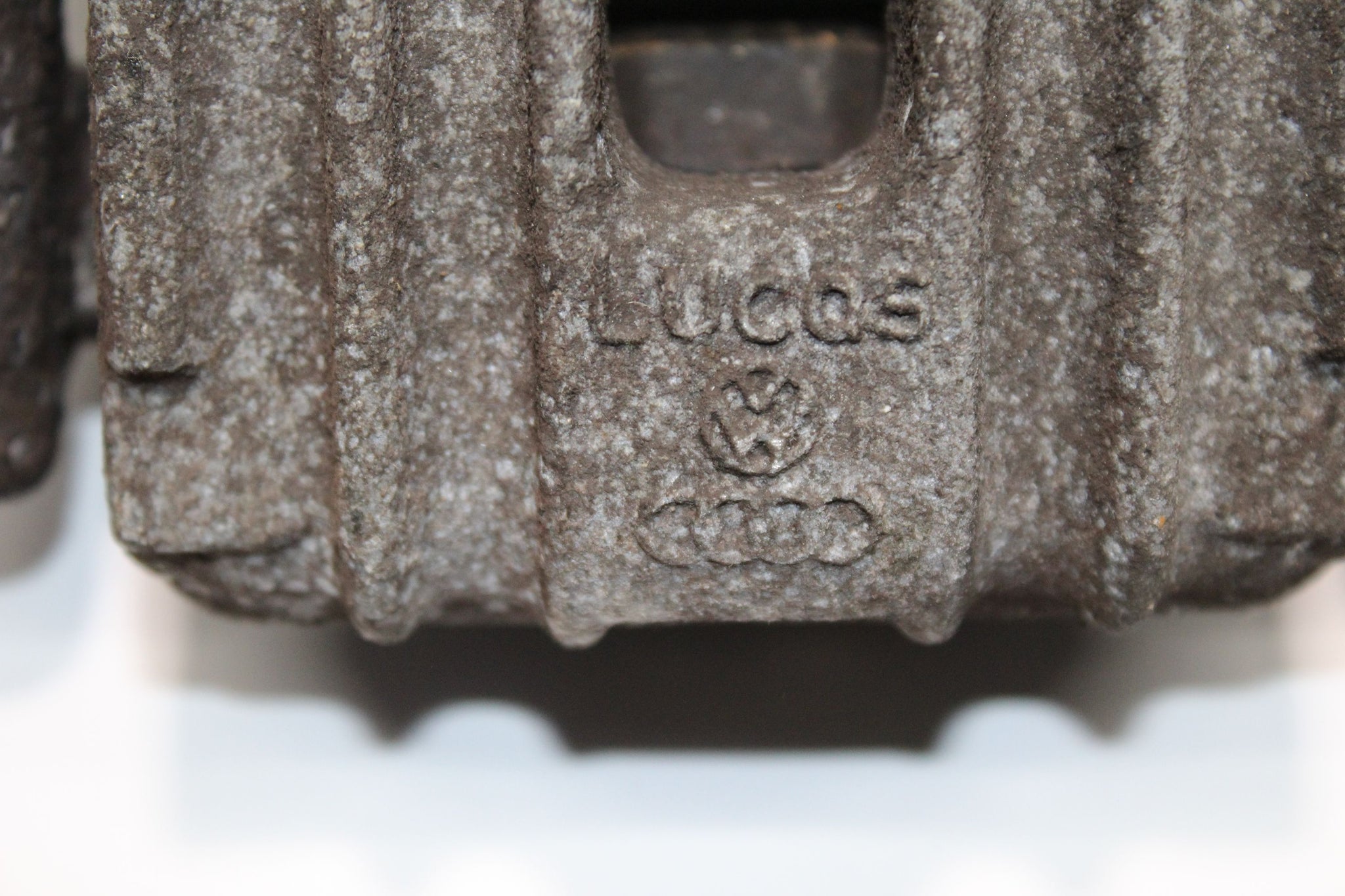 2011 AUDI A1 1.4 Right side Rear Brake Caliper