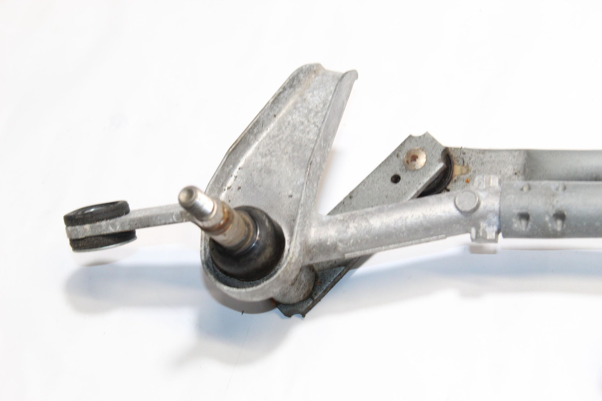 2015 LAND ROVER DISCOVERY SPORT Front Wiper Motor Linkage FK72-17500-BA