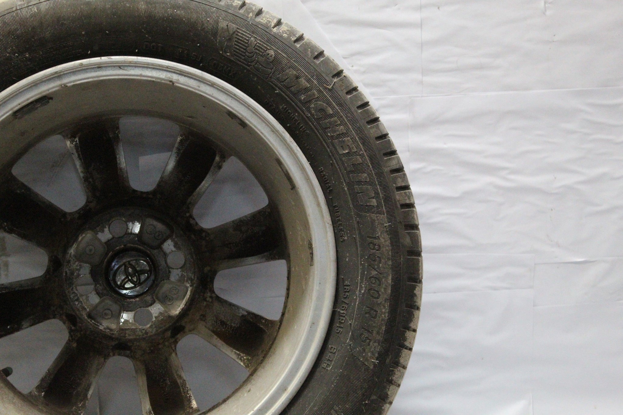 2011 TOYOTA YARIS Alloy Wheel with Tyre 185/60 R15 5.6MM
