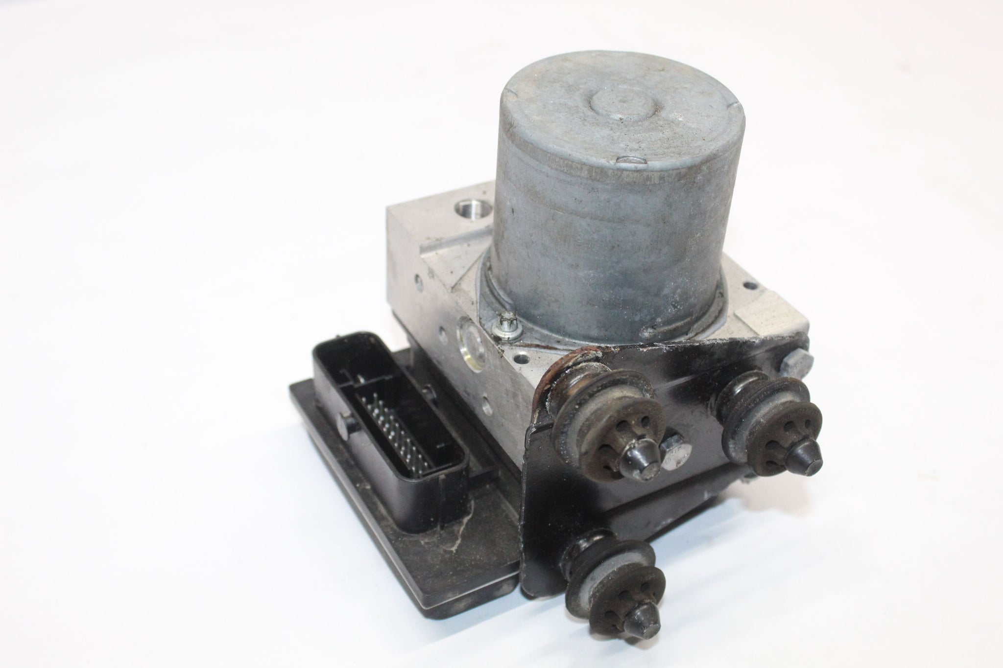 2014 AUDI A5 2.0 ABS pump 8K0907379CN