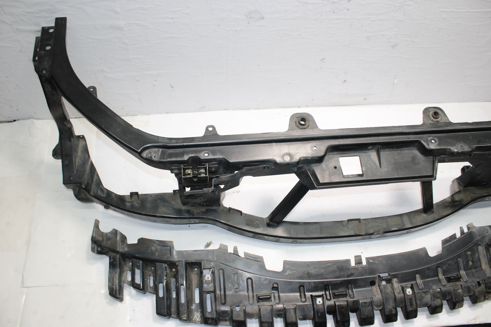 2014 RANGE ROVER VOGUE L405 Front Slam Panel with Locks