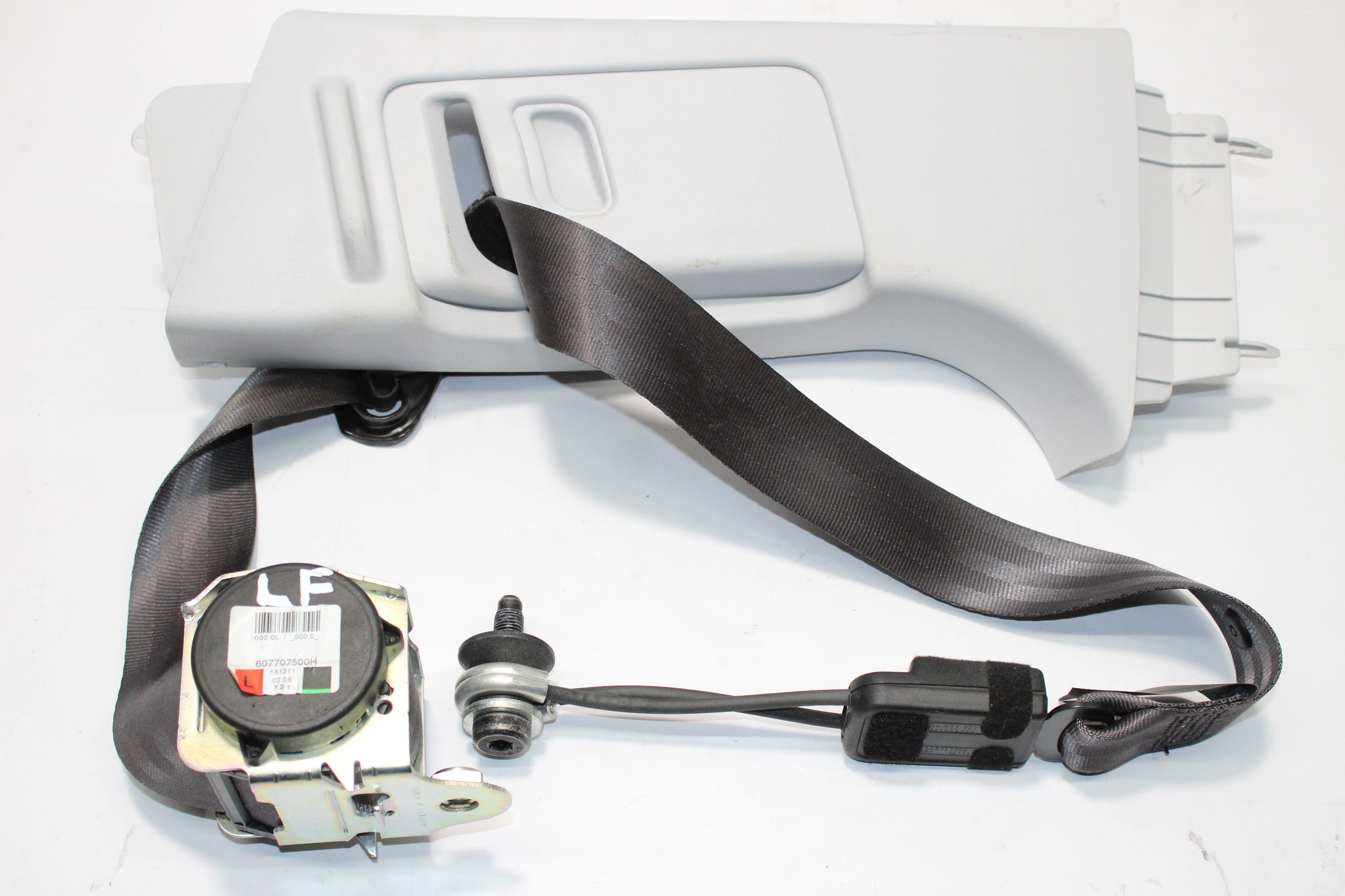 2019 VAUXHALL CORSA E Left side Front Seat Belt 607707500H