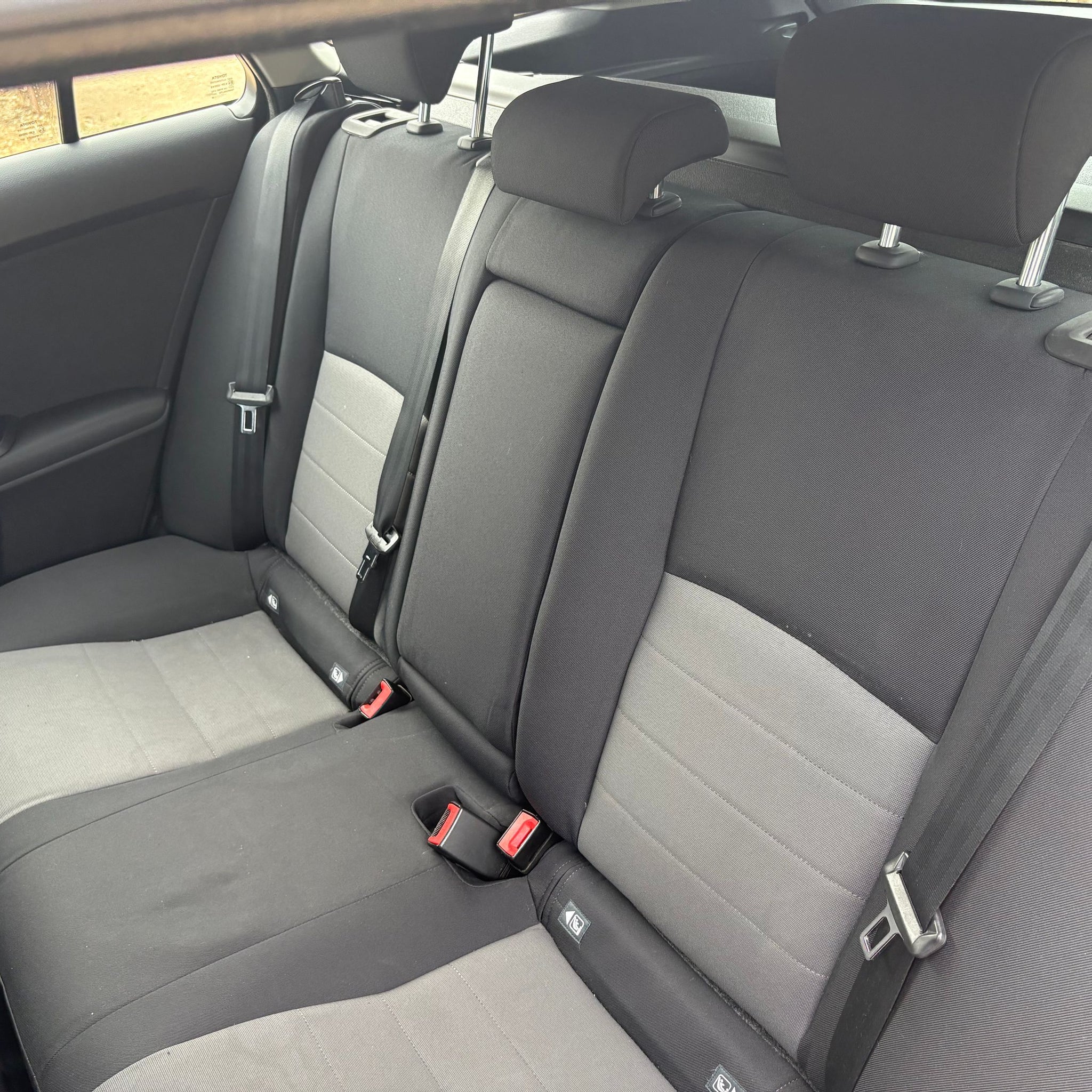 2016 TOYOTA AVENSIS REAR SEATS