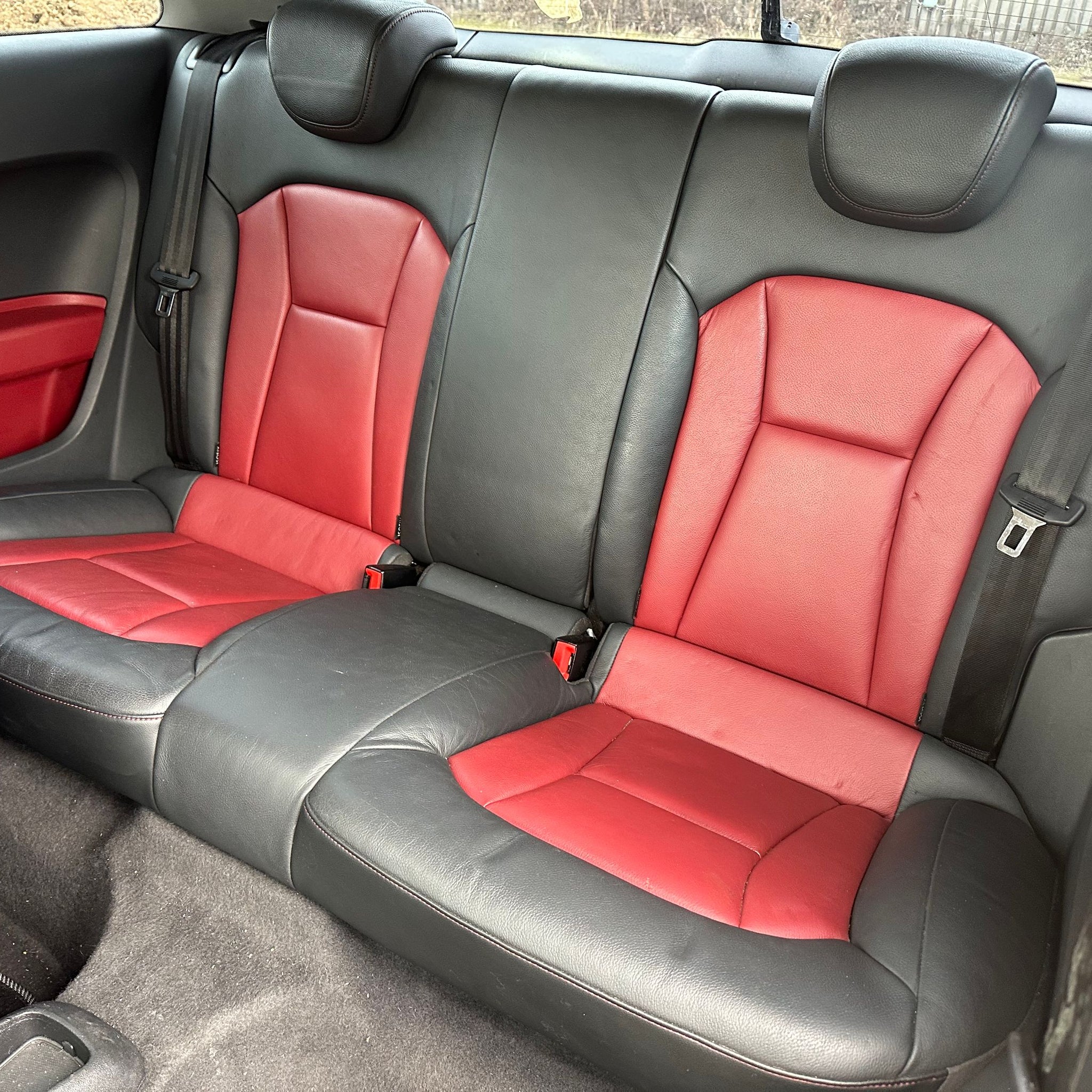 2011 AUDI A1 RED INTERIOR SEATS DOOR CARD PANELS