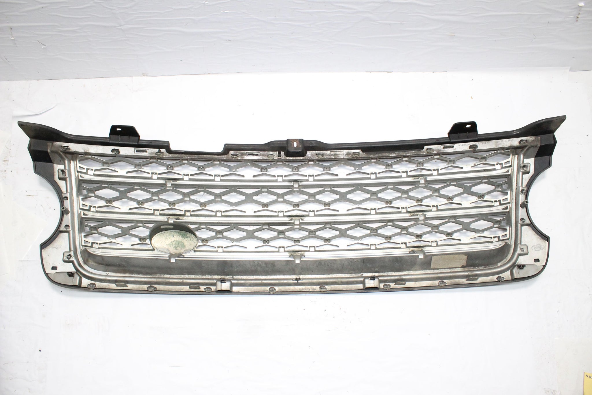 2011 RANGE ROVER VOGUE Bumper and Fender Air Vent Grille Pair AH42-16A415-BB