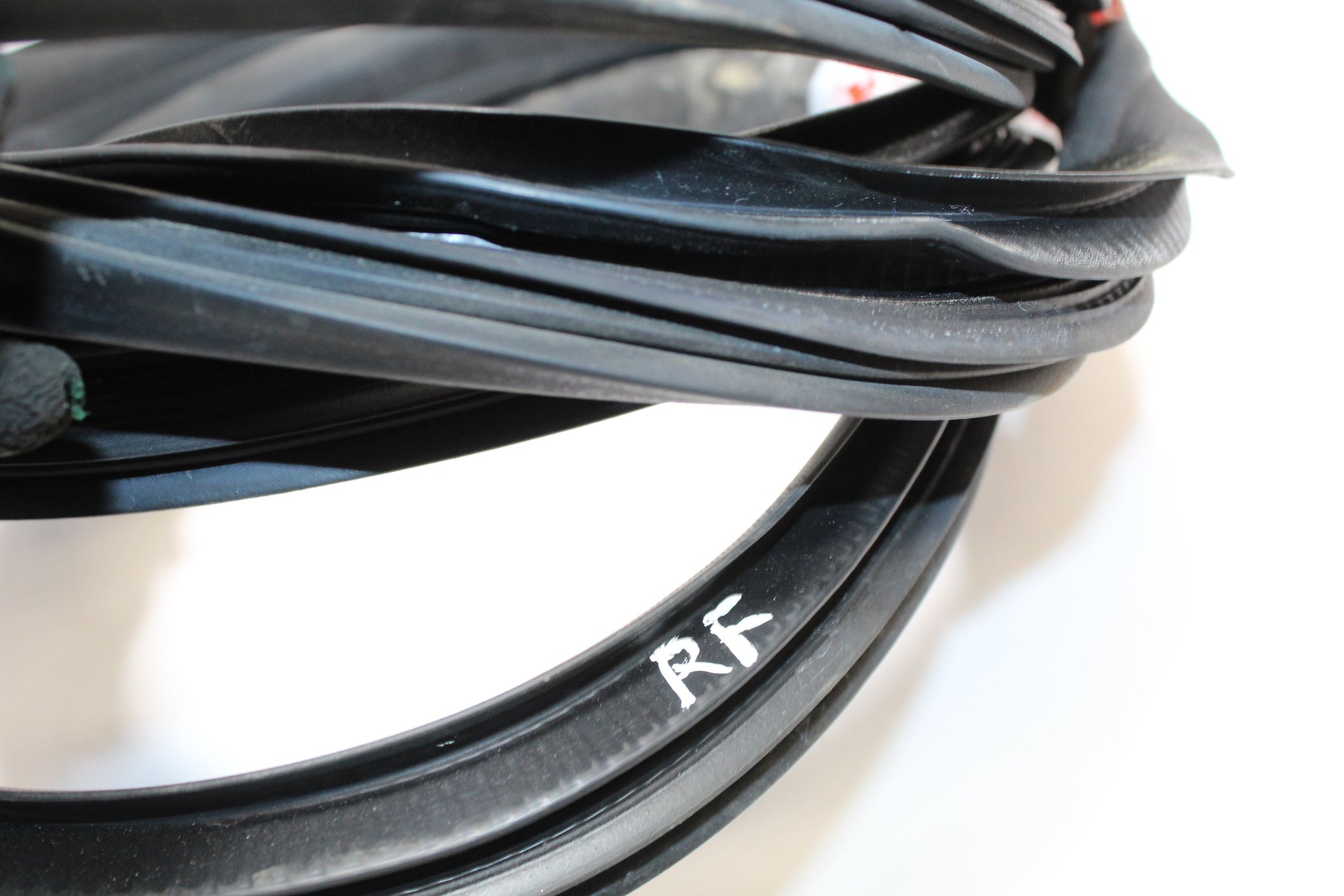 2015 RENAULT CAPTUR Right side Front Door Seal Rubber