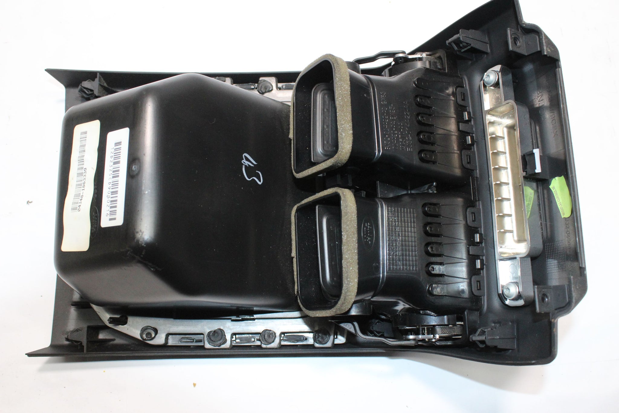 2016 RANGE ROVER EVOQUE Rear Centre Console Air Vent Trim