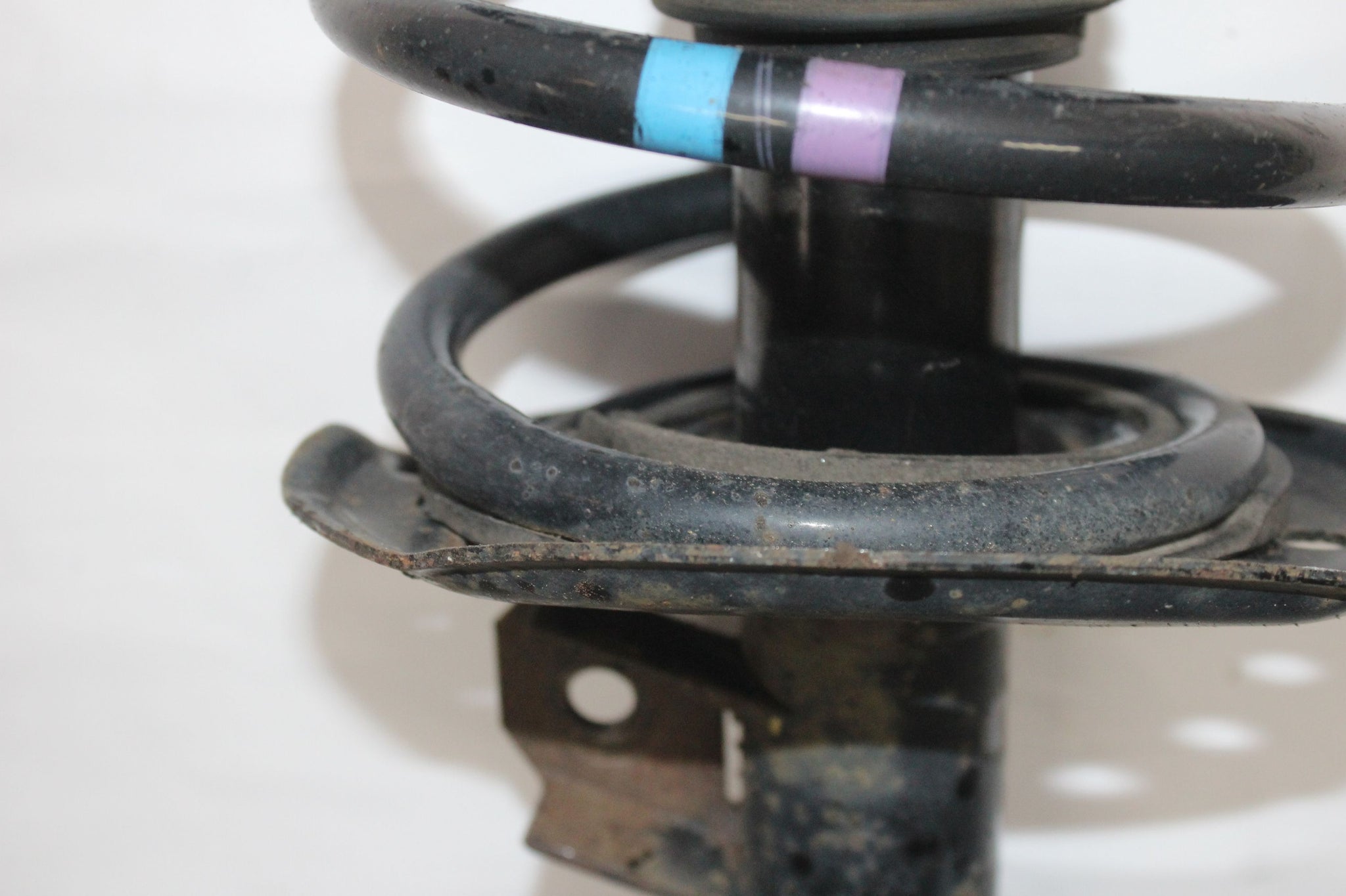2012 NISSAN QASHQAI +2 1.5 Right side Front Suspension Leg