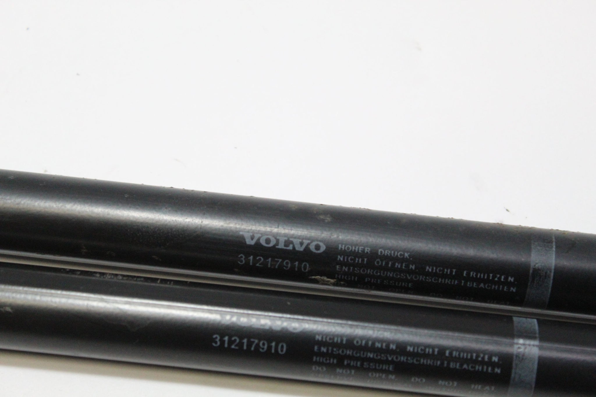 2011 VOLVO V60 TAILGATE STRUTS (PAIR) 31217910