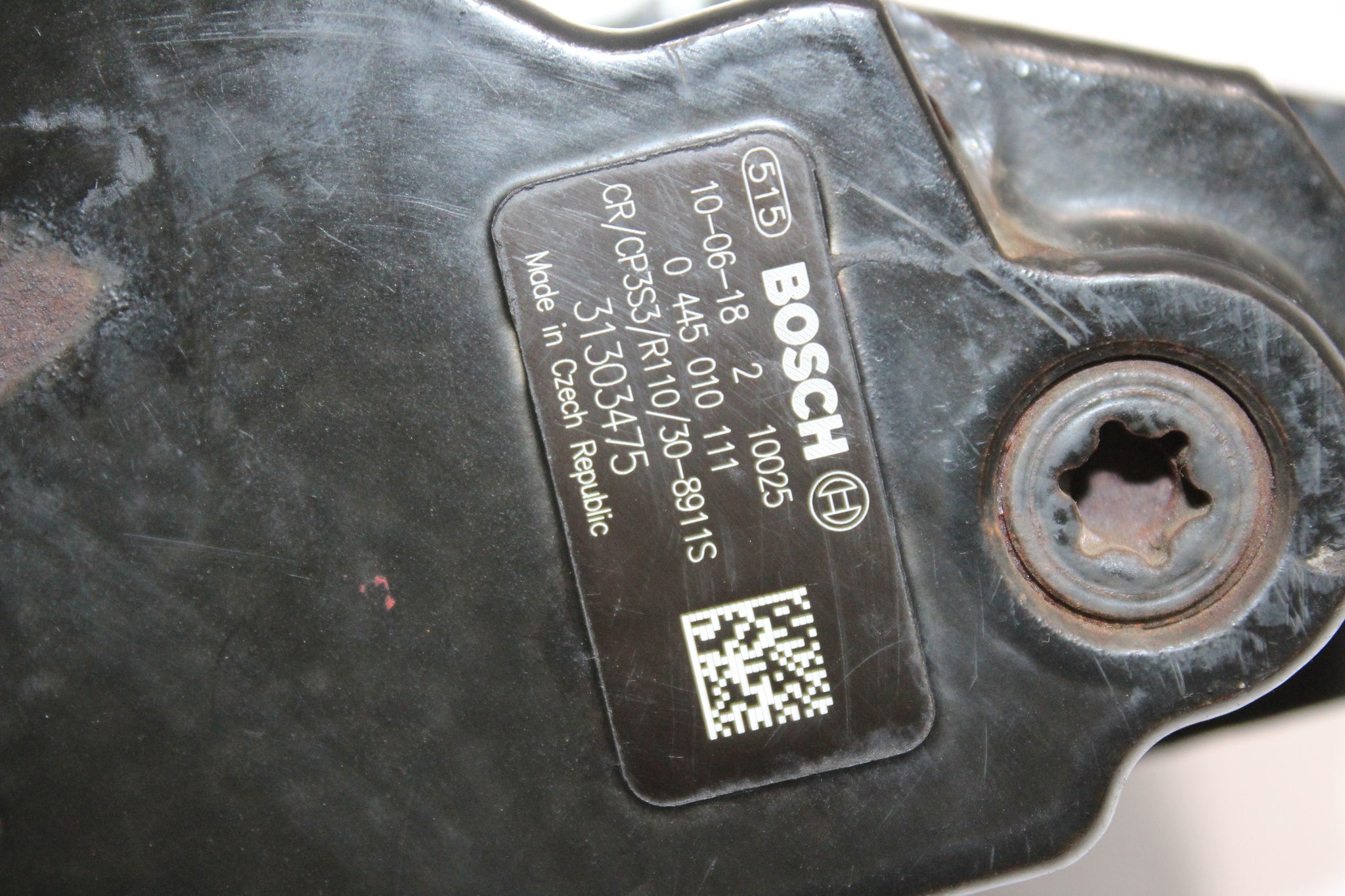 2010 VOLVO XC90 2.4 Diesel High Pressure Fuel Pump 31303475