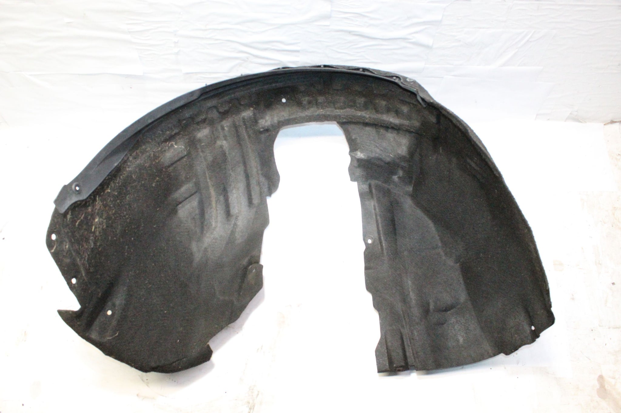 2012 Volvo V40 Right side Front Splash Guard 31265974