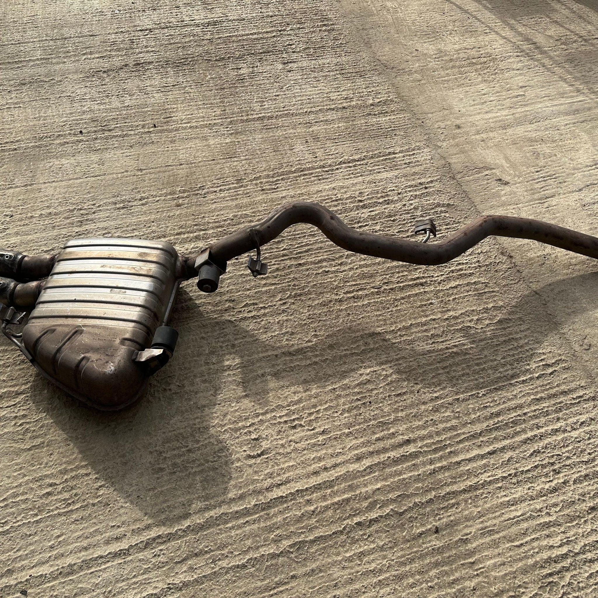 2017 JAGUAR F PACE 2.0 EXHAUST BACK BOX HK83-5E292-PD
