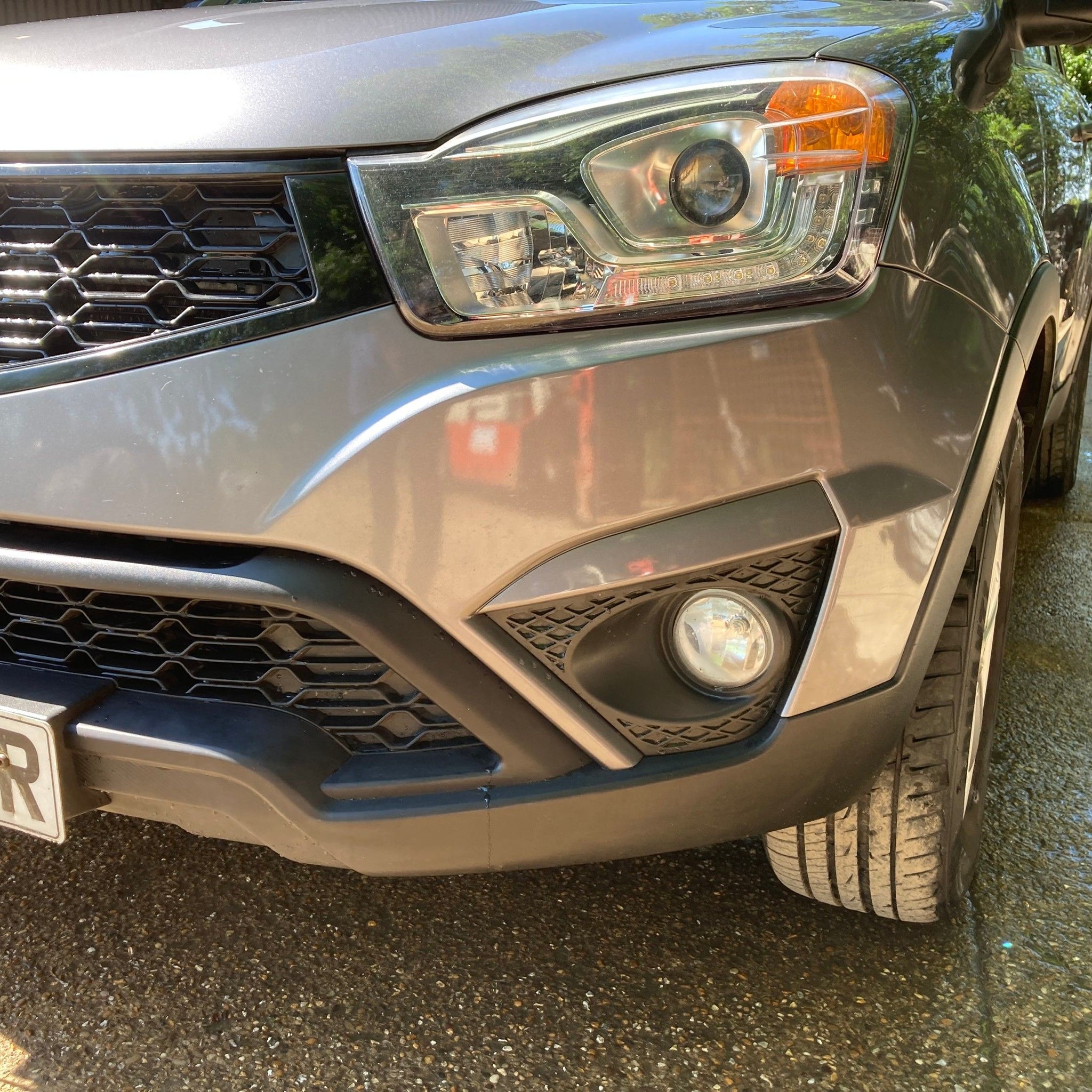 2013 SSANGYONG KORANDO Complete Front Bumper ACQ GREY