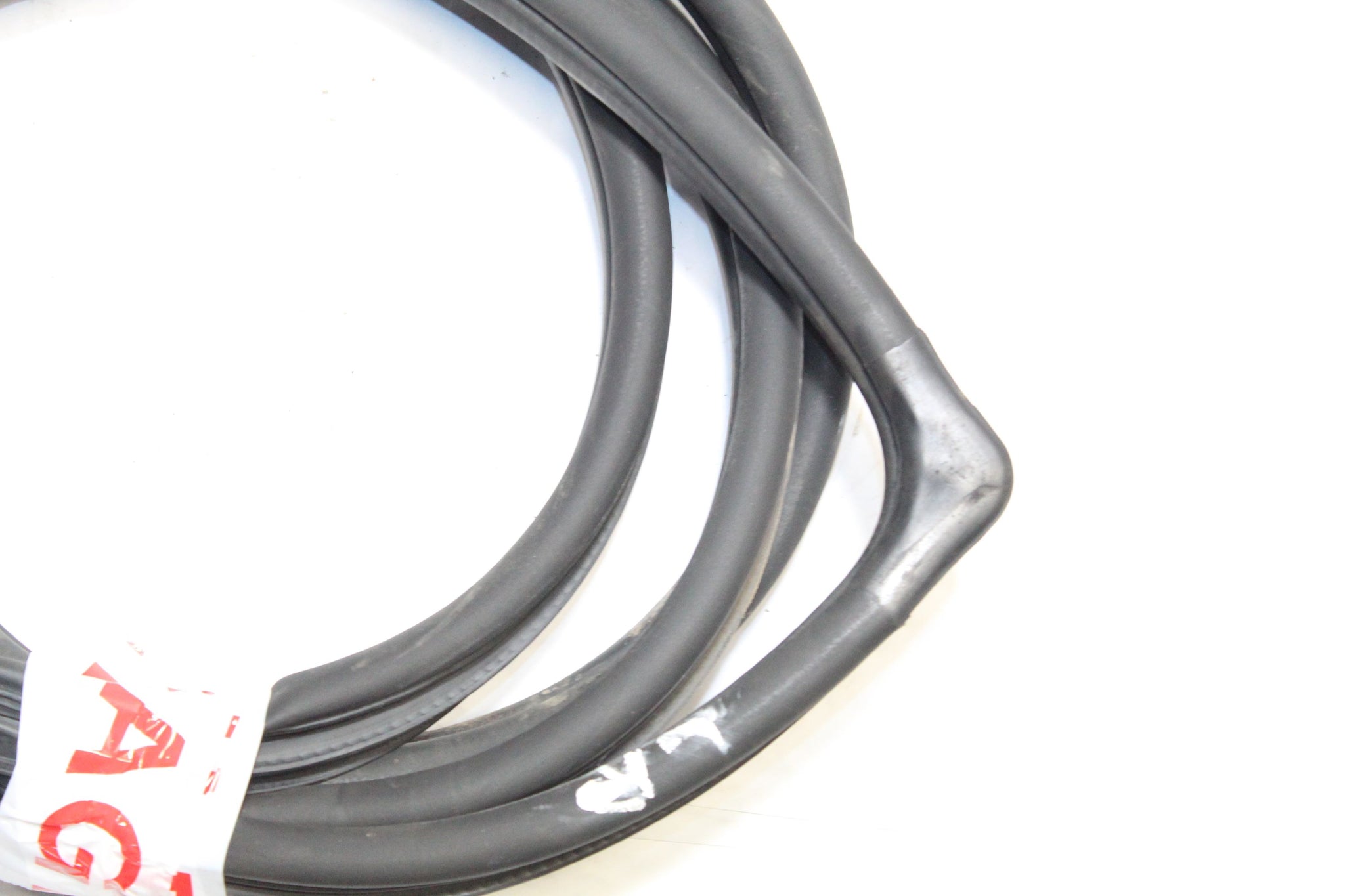 2015 SSANGYONG KORANDO Left side Rear Door Seal Rubber