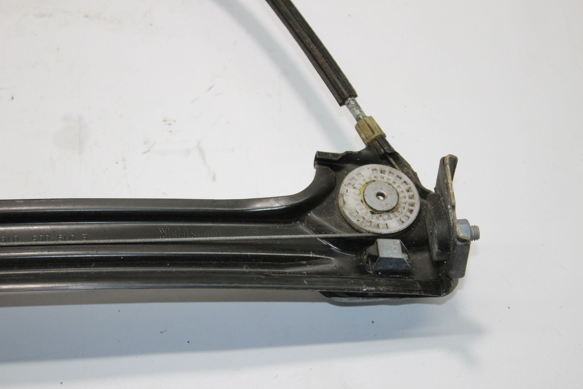 2017 MASERATI GHIBLI Left side Front Door Window Regulator Motor 670009816