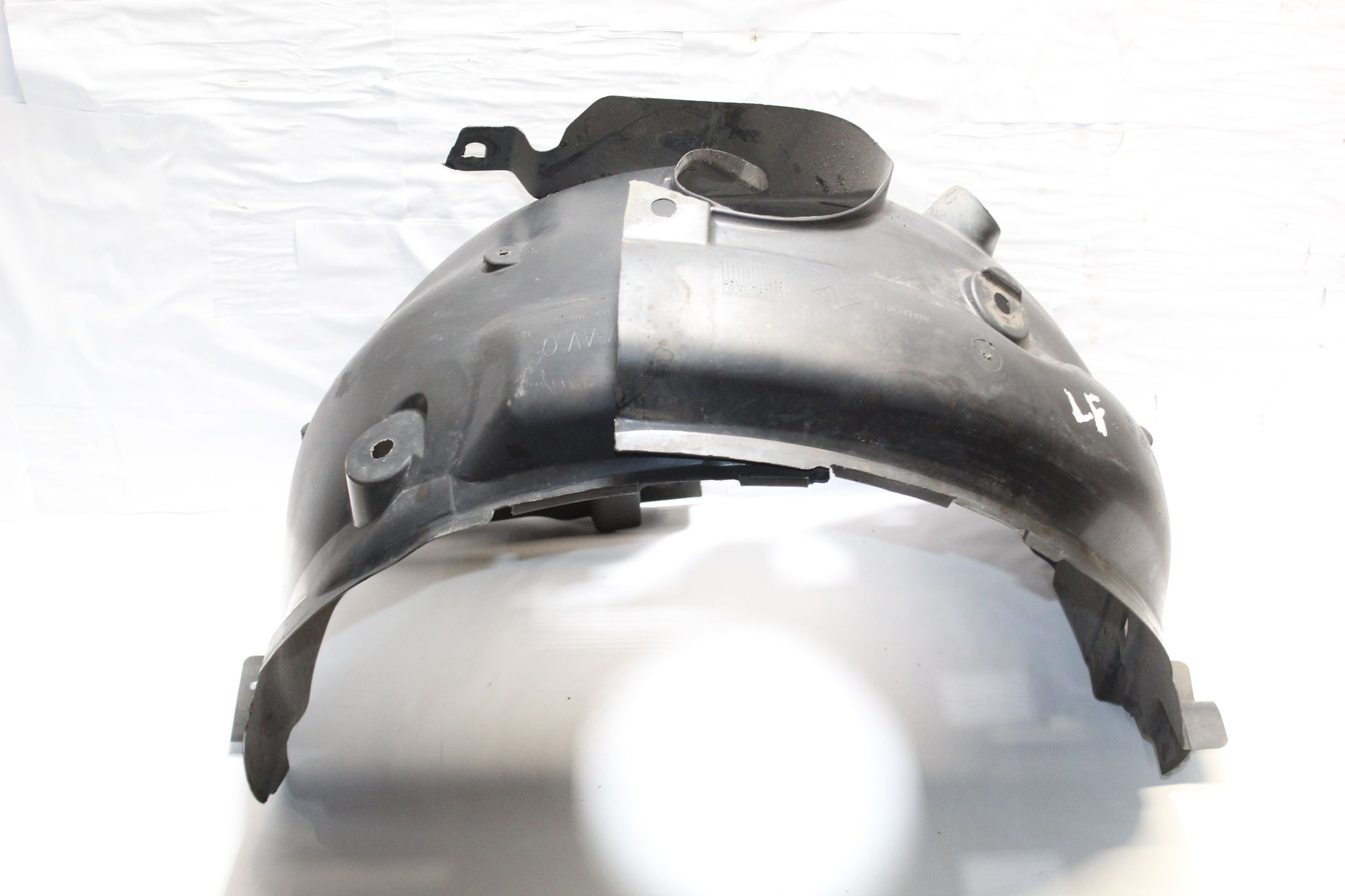 2015 RENAULT CAPTUR Left side Front Splash Guard 638437392R