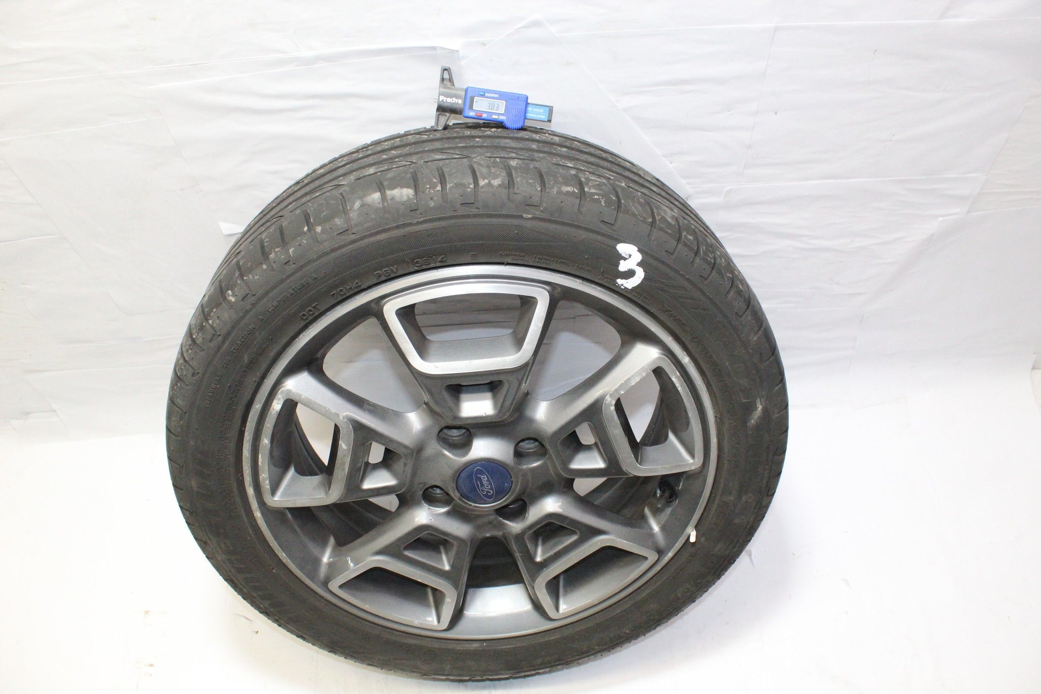 2015 FORD ECOSPORT Alloy Wheel with Tyre 205/50 R17 3.8MM