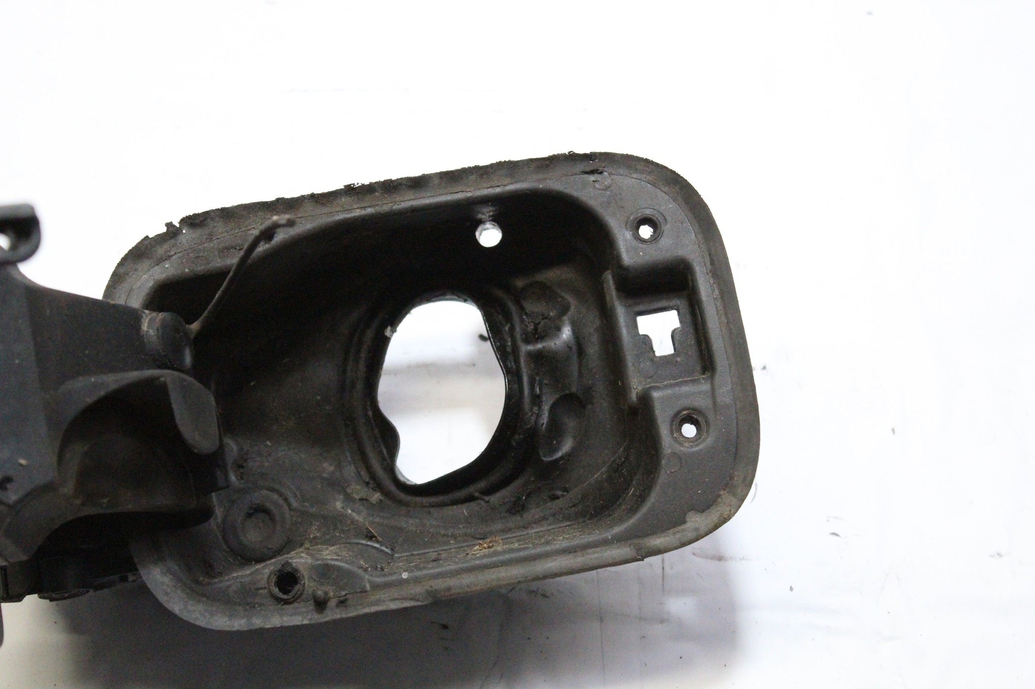 2009 MERCEDES S Class W221 3.0 Diesel Fuel Flap IRIDIUM SILVER A0005846517