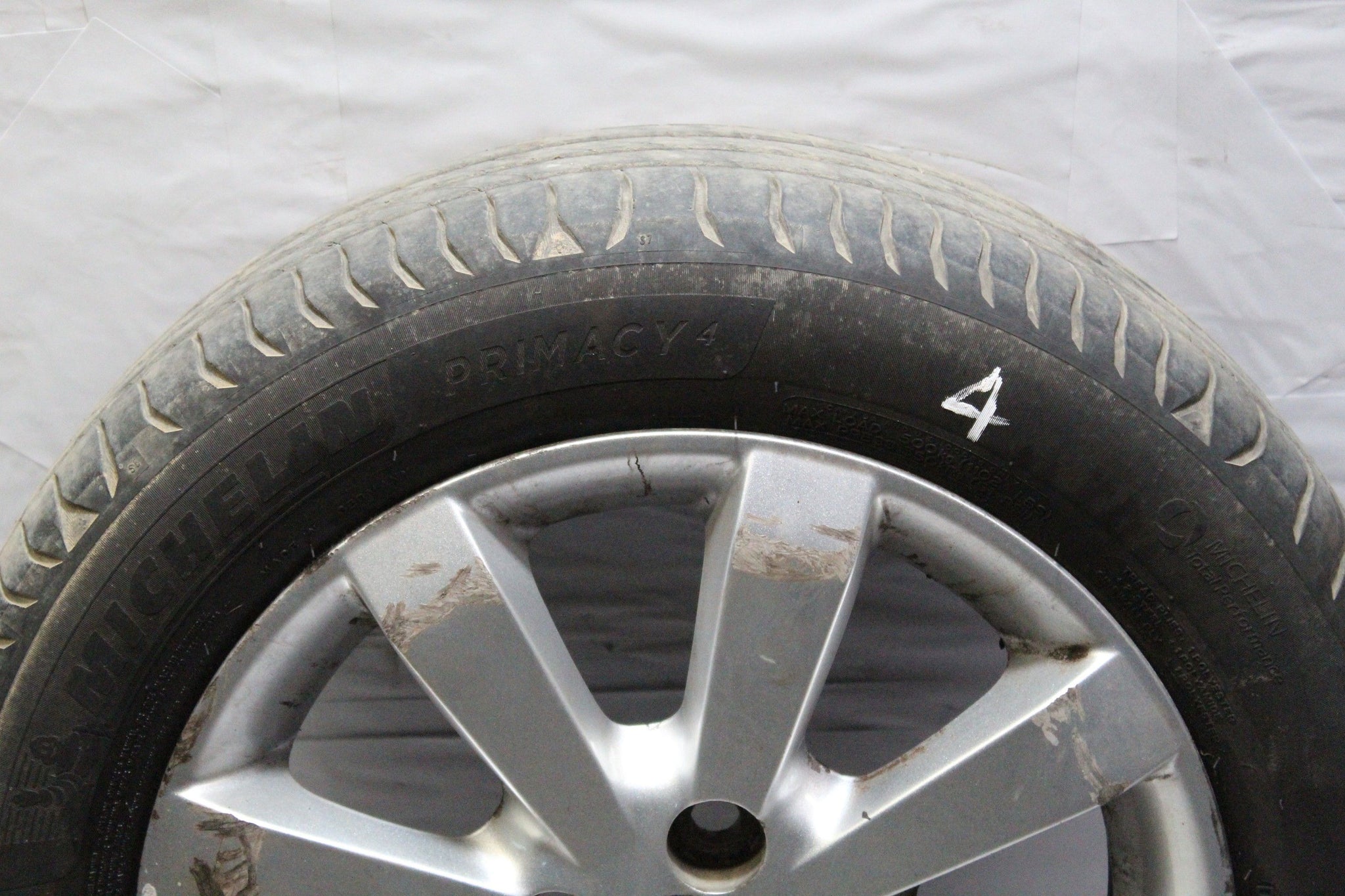 2011 TOYOTA YARIS Alloy Wheel with Tyre 185/60 R15 4.2MM
