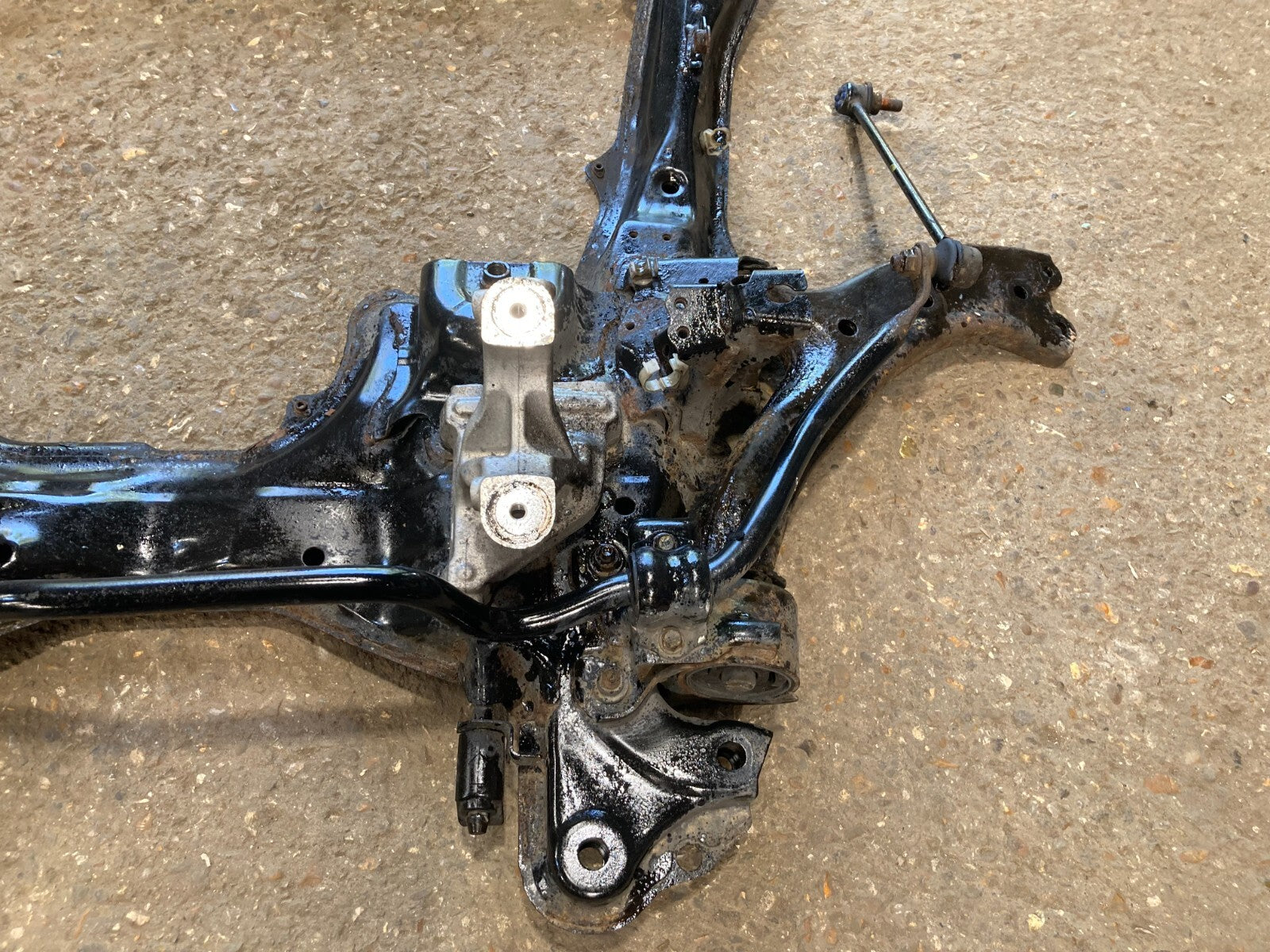 45572018