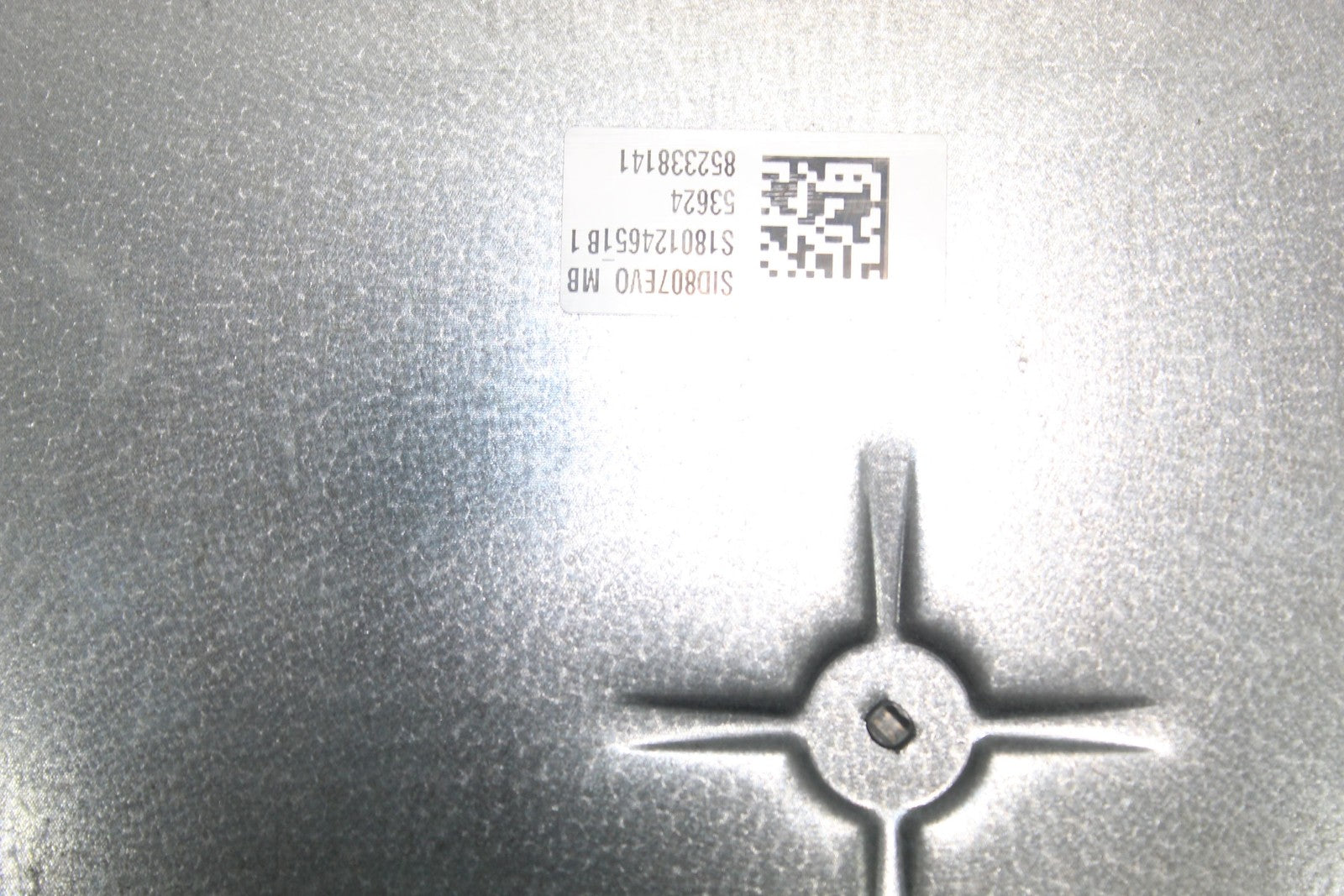 47673001