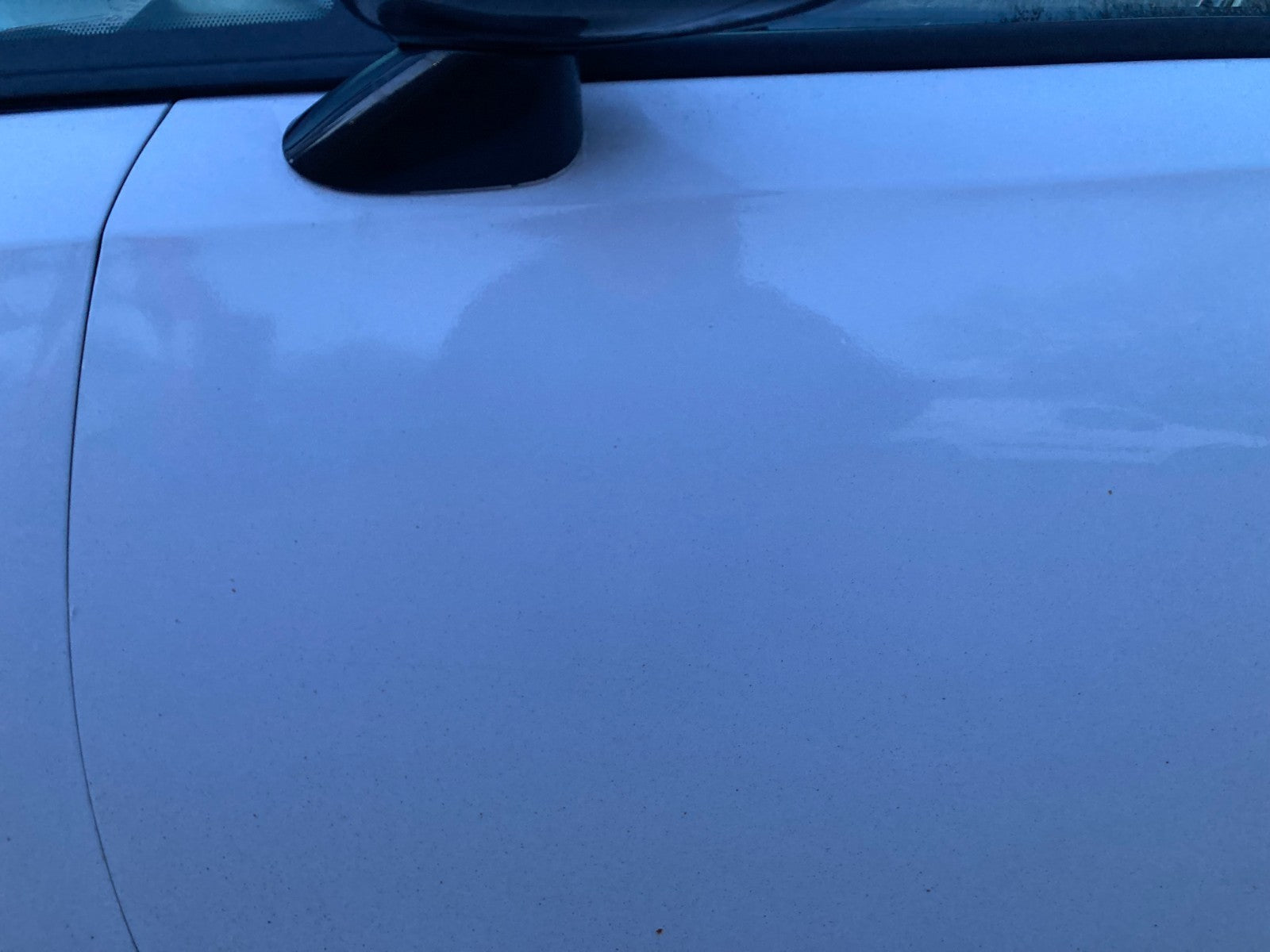 47678518