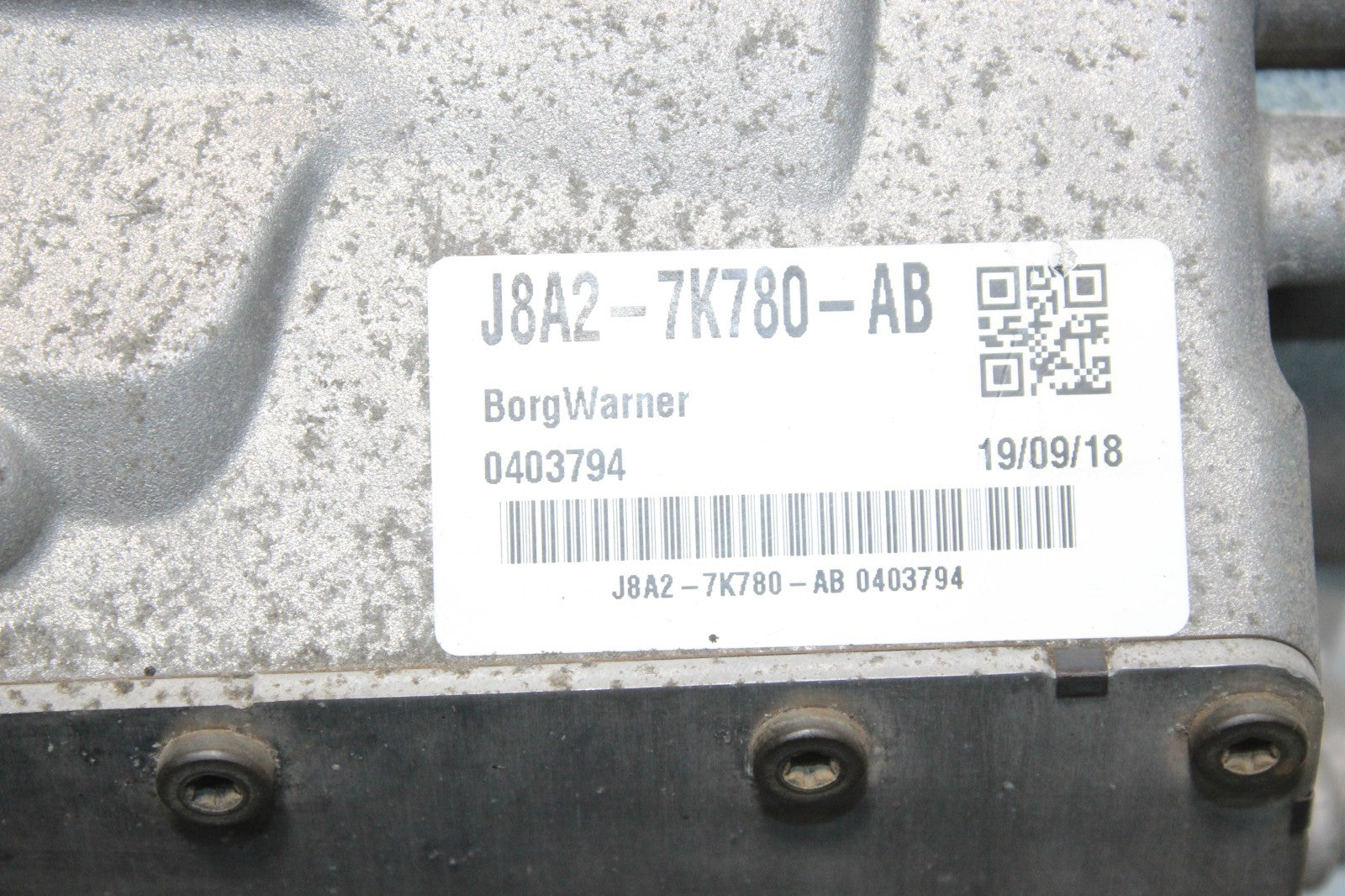47717600