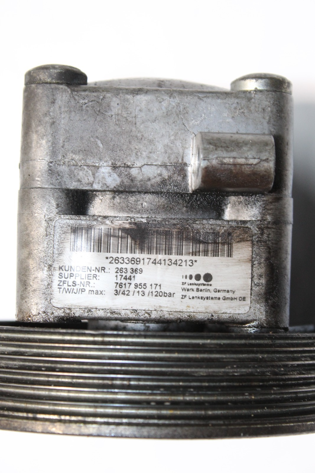 47675834