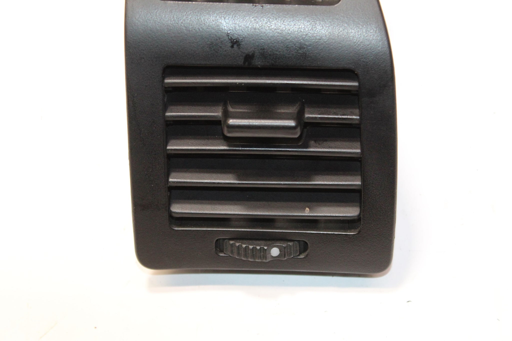 2018 SSANGYONG TURISMO Right side Dash Air Vent 54567-21000