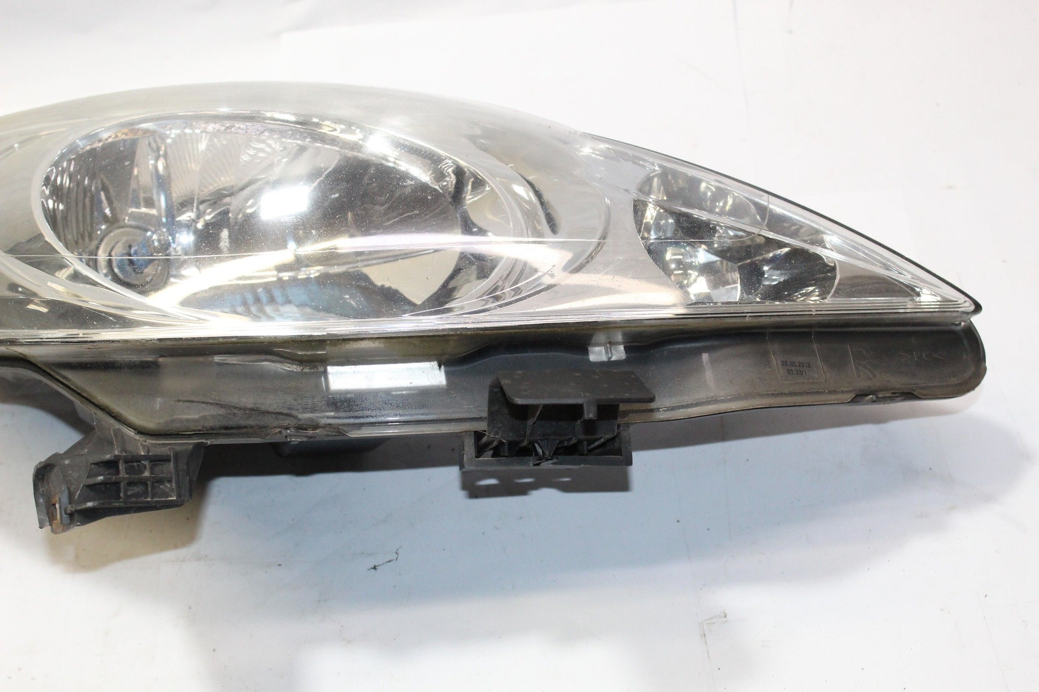 2011 PEUGEOT 107 Right side Front Headlight 811300H040