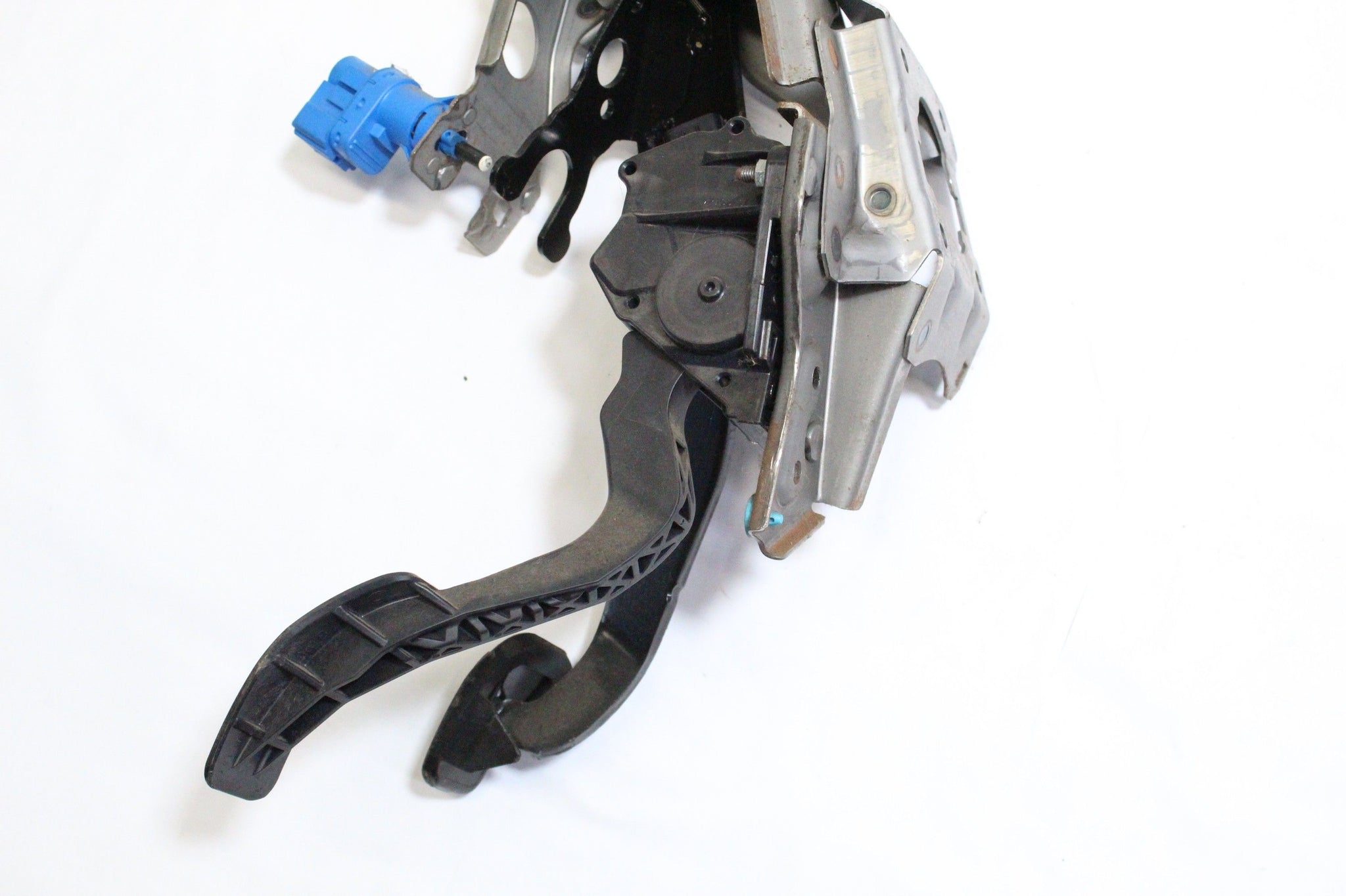 2008 MAZDA 2 1.3 Brake Pedal and Accelerator Pedal