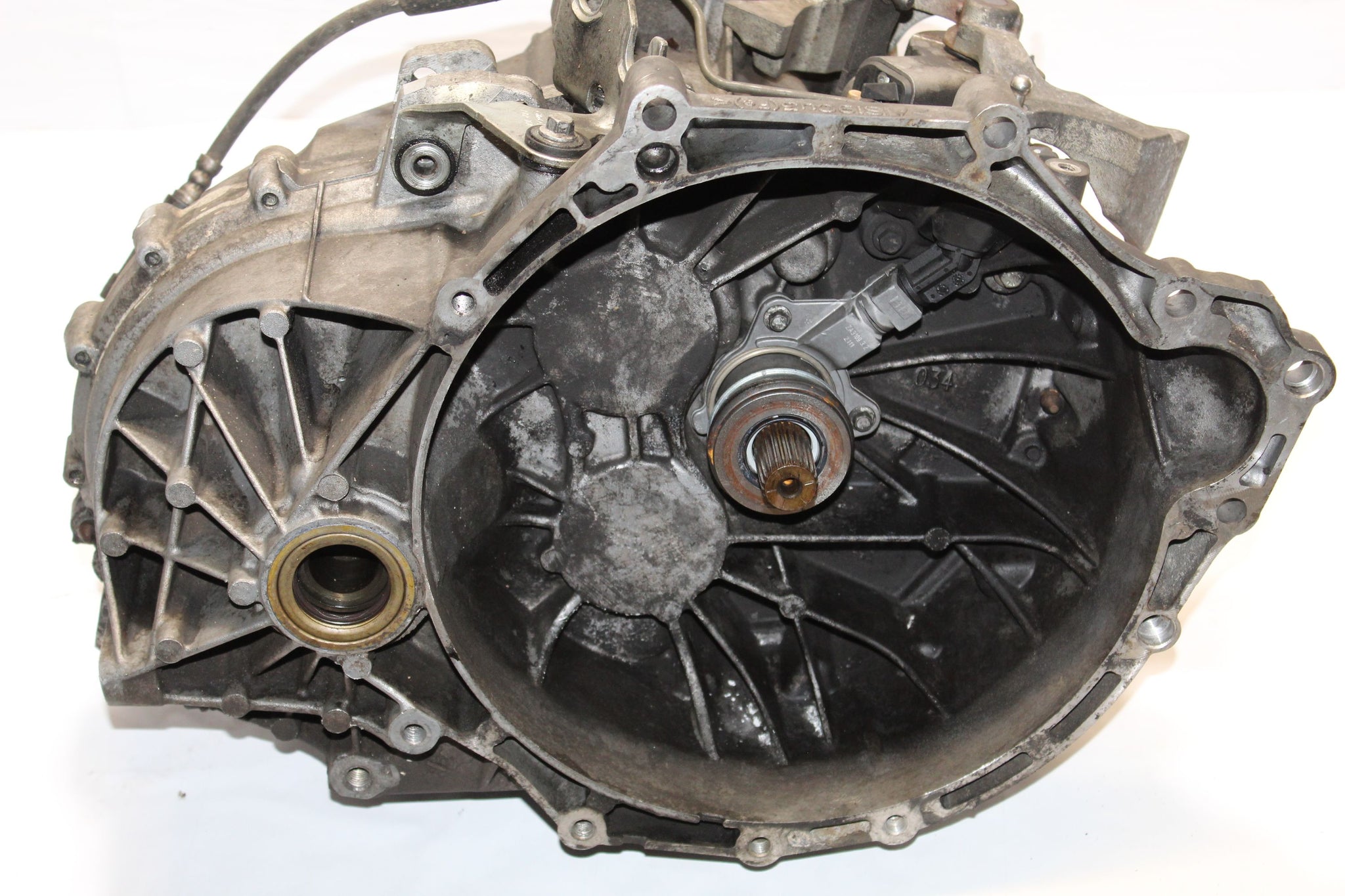 2016 FORD KUGA MK2 2.0 6 SPEED MANUAL GEARBOX F1DR-7F096-CCA