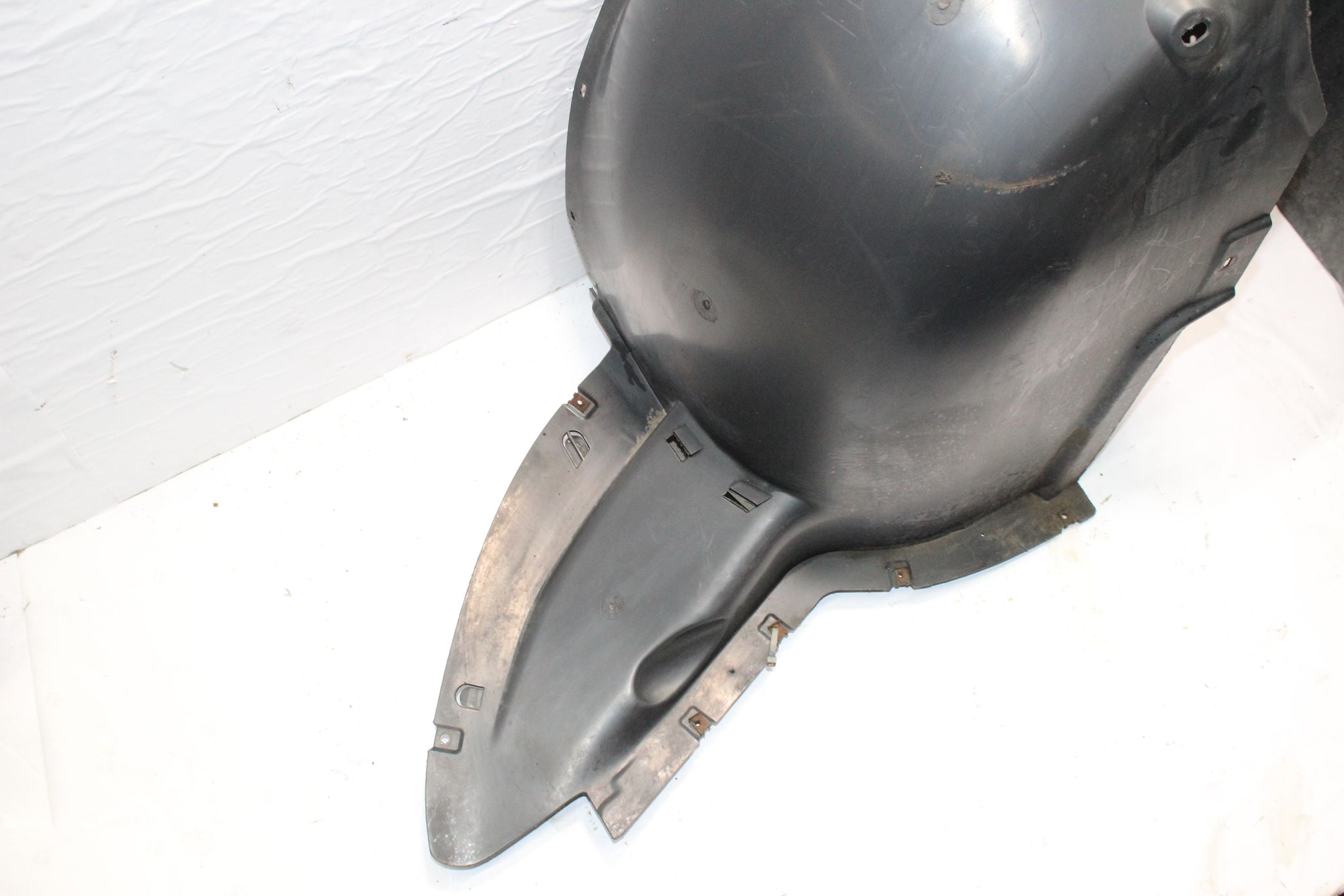 2013 SKODA SUPERB Right side Front Splash Guard 3T0809962