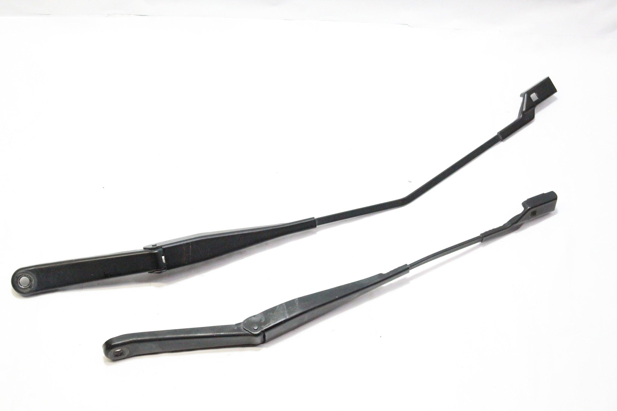 2013 FORD FIESTA Wiper Arm Pair